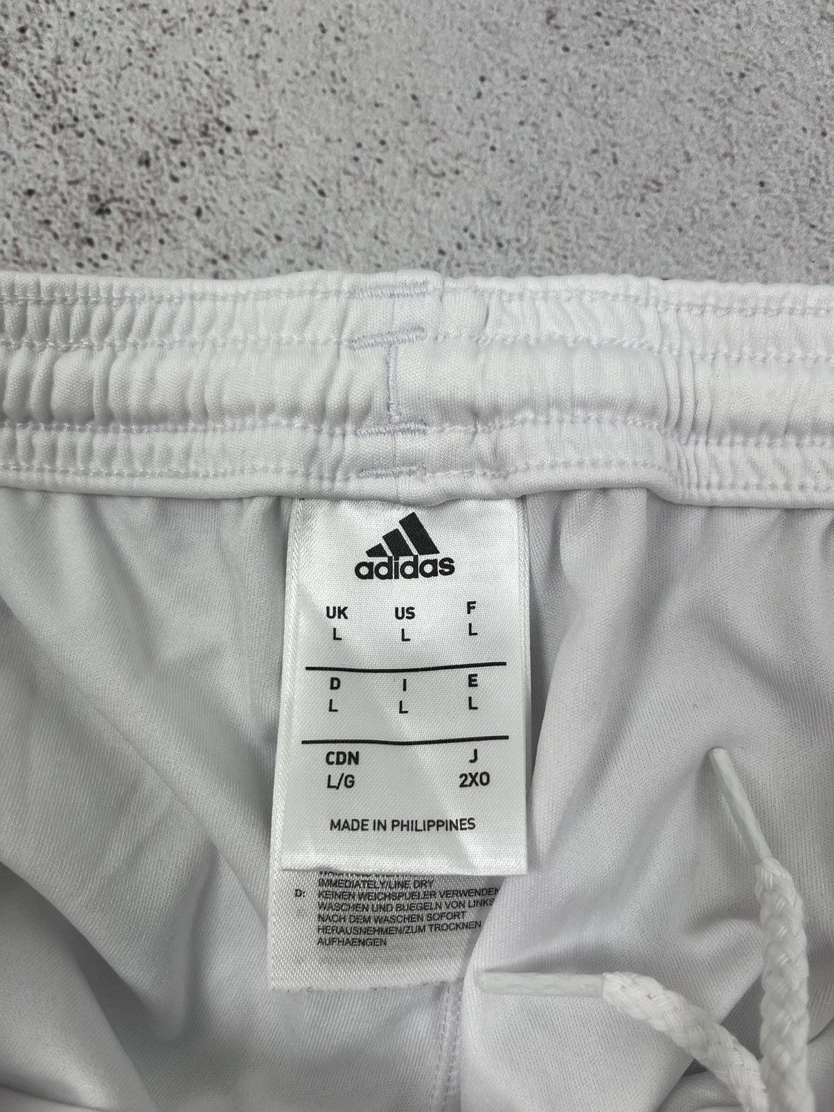Adidas ADIDAS AC MILAN ITALY 2018/2019 SOCCER JERSEY,FOOTBALL SHORT Size US 34 / EU 50 - 6 Thumbnail