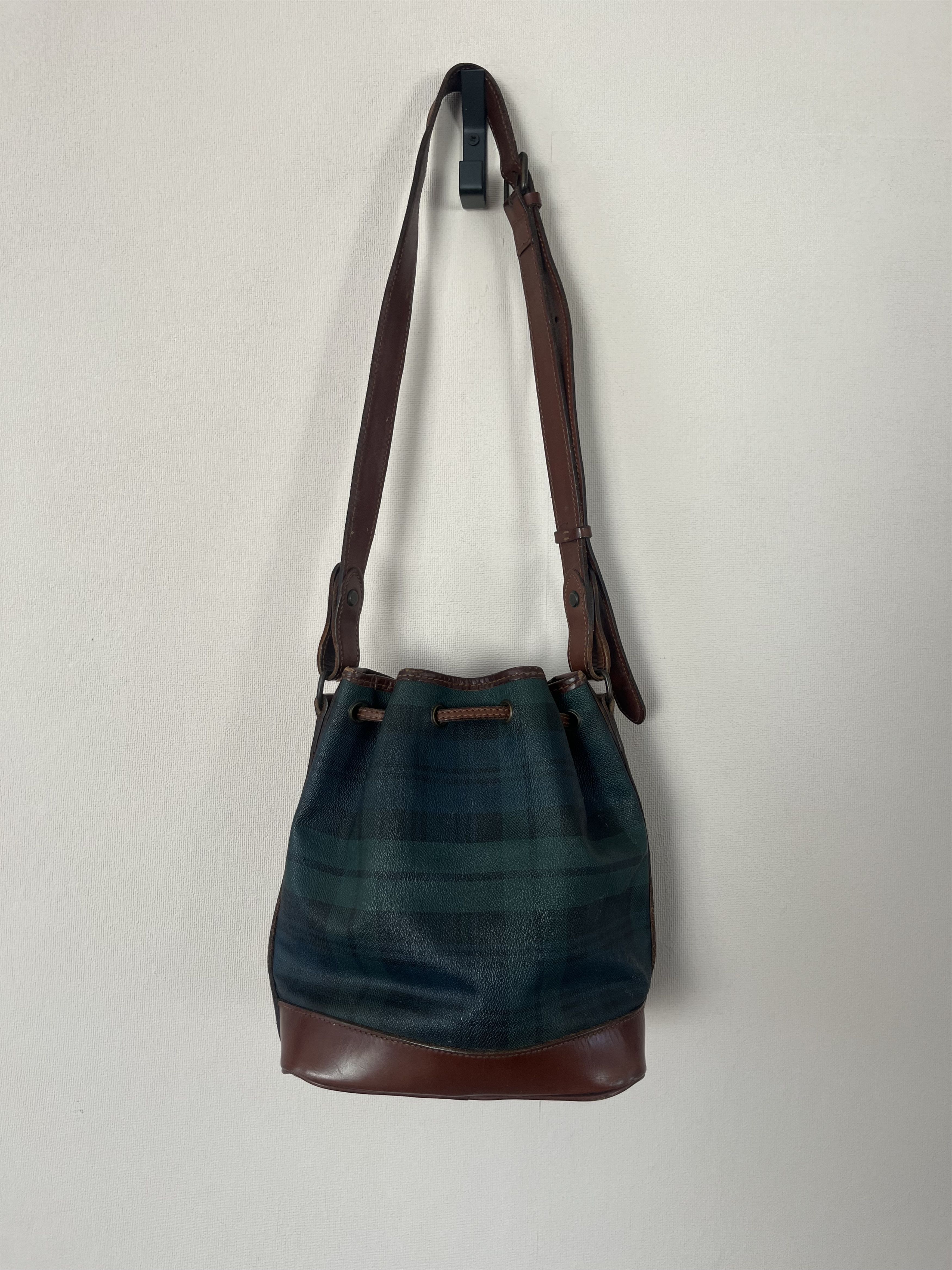Polo Ralph Lauren VNTG Polo Ralph Lauren Blackwatch Plaid Leather Bucket Bag Size ONE SIZE - 8 Thumbnail