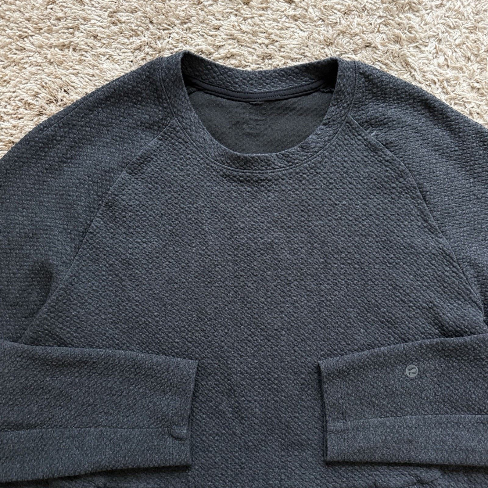 Lululemon Lululemon At Ease Crew Sweatshirt Heather Black Gray Size L Size US L / EU 52-54 / 3 - 8 Thumbnail