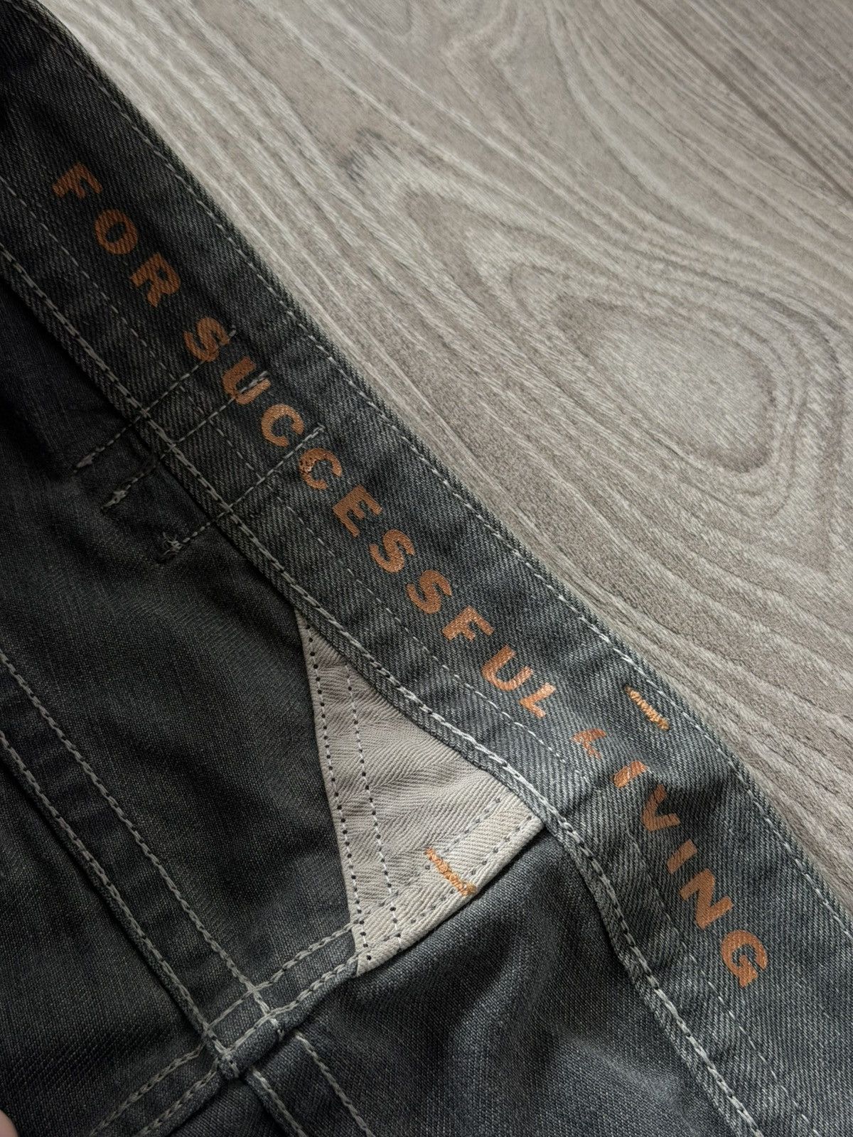 Diesel Vintage Diesel Industry DistressedDenim Thavar Selvage Jeans Size US 32 / EU 48 - 14 Thumbnail