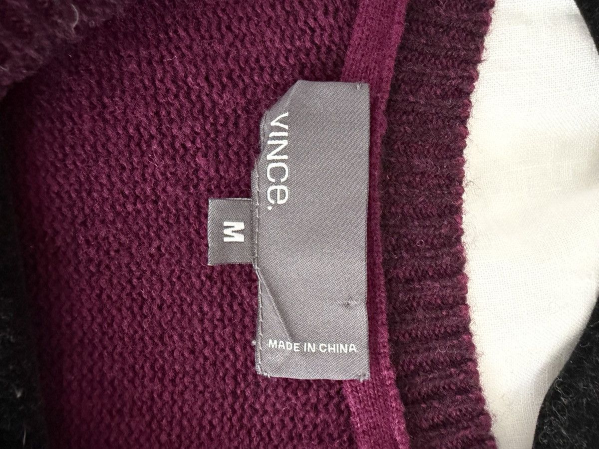 Vince Vince Burgundy Cashmere V-Neck Sweater Size US M / EU 48-50 / 2 - 2 Thumbnail