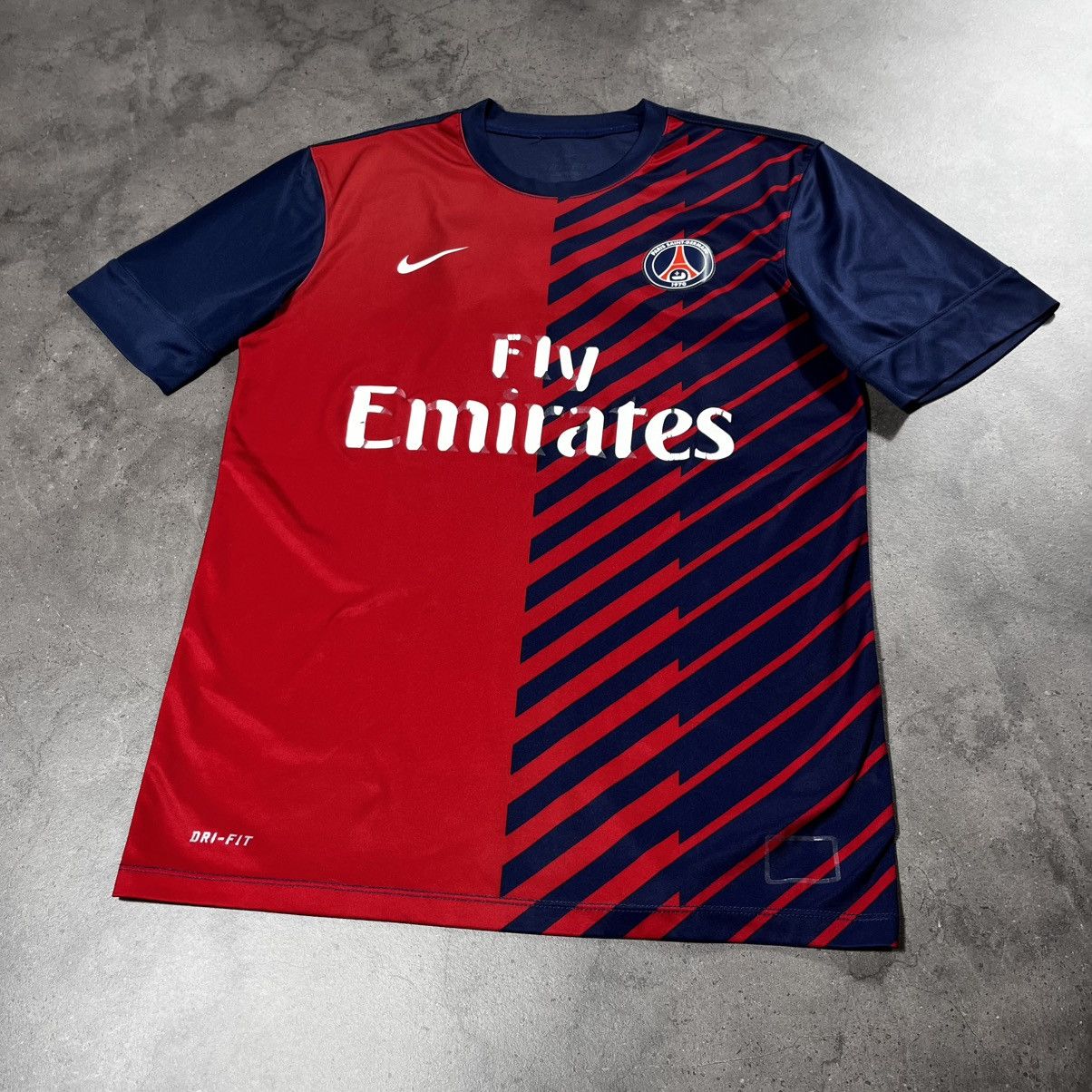 Nike Vintage Nike Paris Saint Germain PSG Blokecore Jersey Tee Size US M / EU 48-50 / 2 - 2 Thumbnail