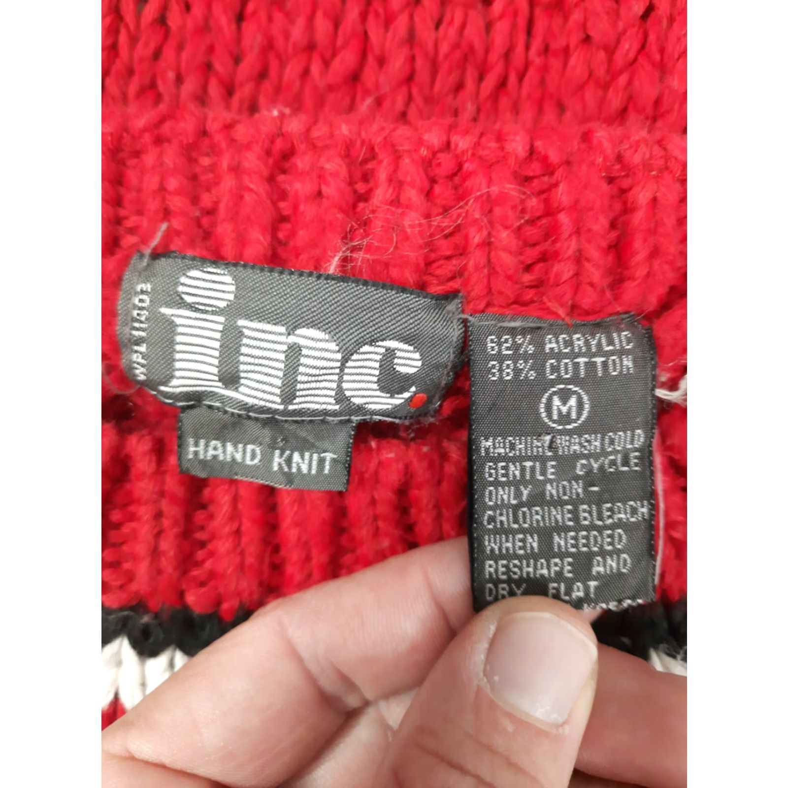 Incu VTG Inc. Men’s Crewneck Pullover Sweater Red Fair Isle 80s Knit S5 Medium (M) Vintage Size US M / EU 48-50 / 2 - 2 Thumbnail