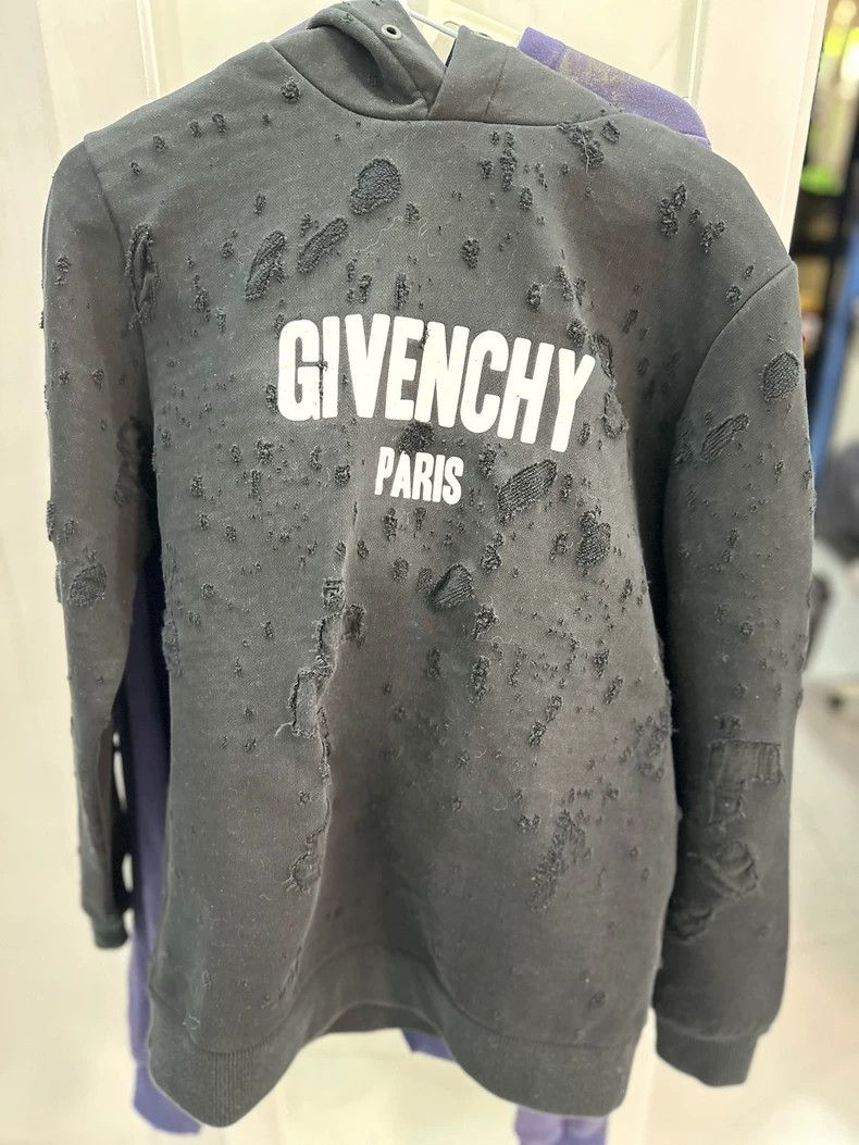 Givenchy Givenchy gvc Authentic Second Hand Ripped Hoodie Size US XS / EU 42 / 0 - 1 Thumbnail