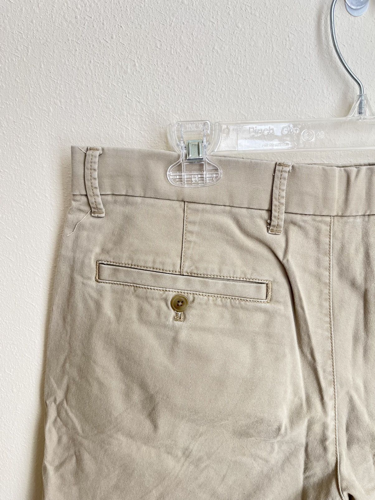 Gap Gap 8” Flat Front Khaki Short Size US 31 - 4 Thumbnail
