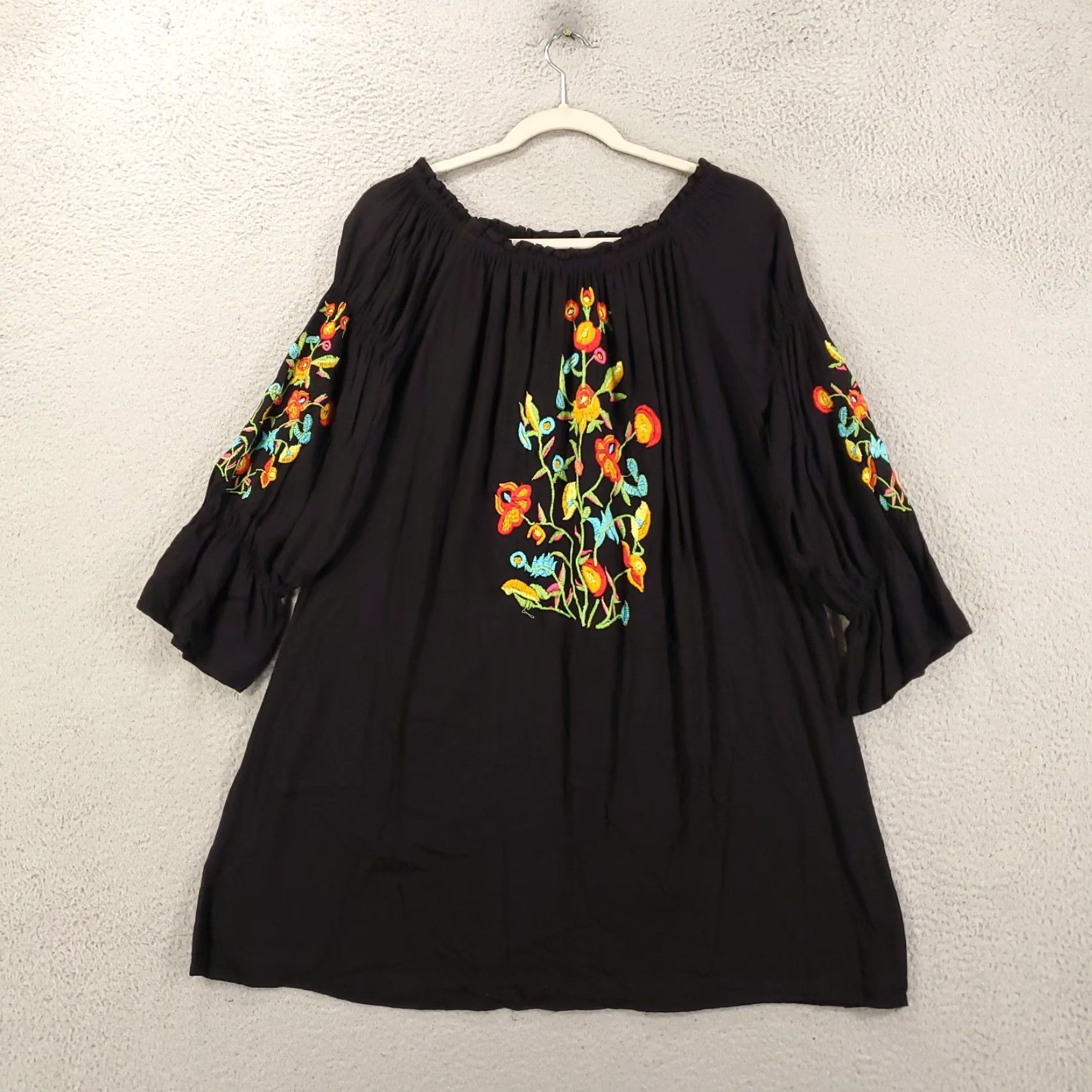 Vintage Raviya Womens Black Boho Blouse Medium 3/4 Sleeve Embroidered Floral Boat Neck Tunic Size M / US 6-8 / IT 42-44 - 2 Thumbnail