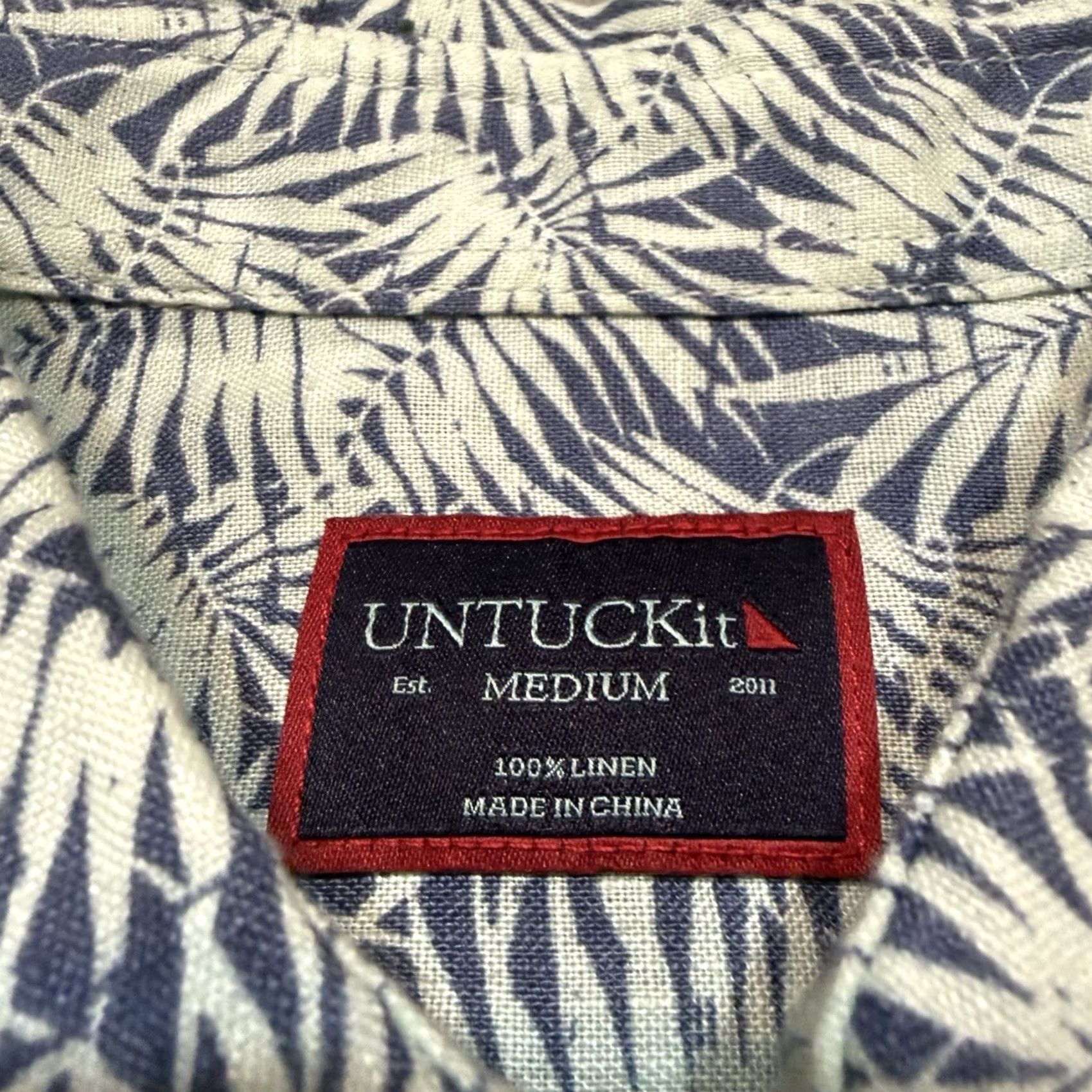 UNTUCKit UNTUCKit Shirt Mens Medium Blue Linen Hawaiian Leaf Print Button Up Casual Size US M / EU 48-50 / 2 - 3 Thumbnail