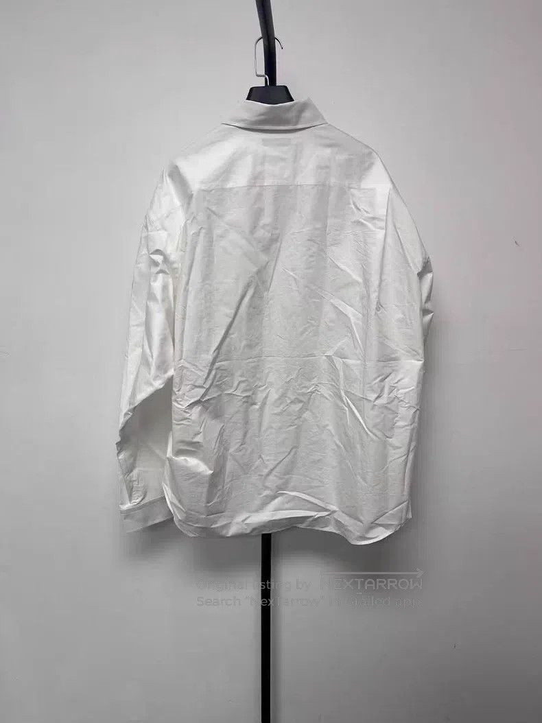 Balenciaga Balenciaga size 41 Solid Color Logo Loose Long Sleeve Shir Size US M / EU 48-50 / 2 - 2 Thumbnail