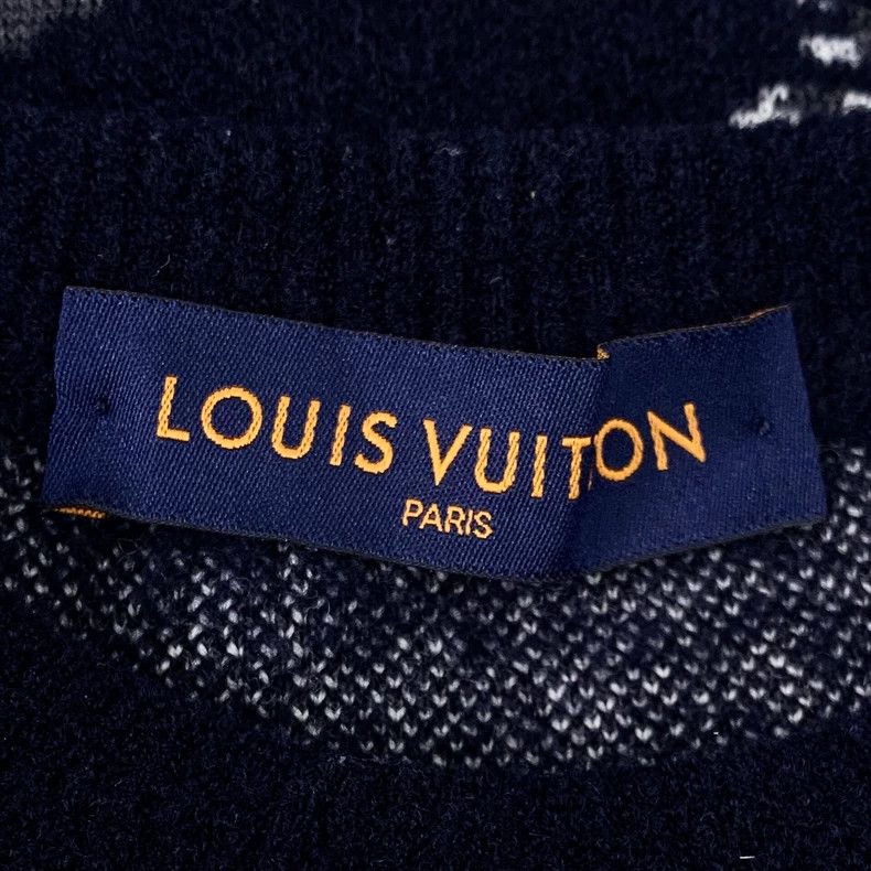 Louis Vuitton Louis Vuitton Black logo presbyopic full print wool round Size US S / EU 44-46 / 1 - 5 Thumbnail