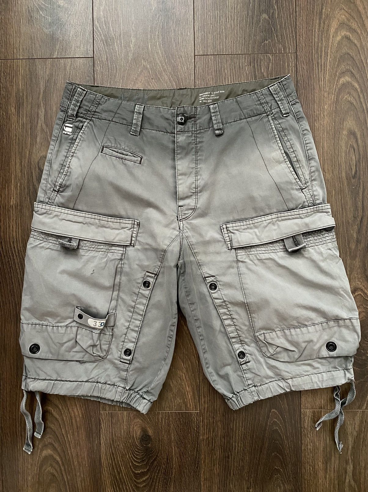 G-Star G-Star Raw Faded Cargo Shorts Multipocket Size US 32 / EU 48 - 2 Thumbnail
