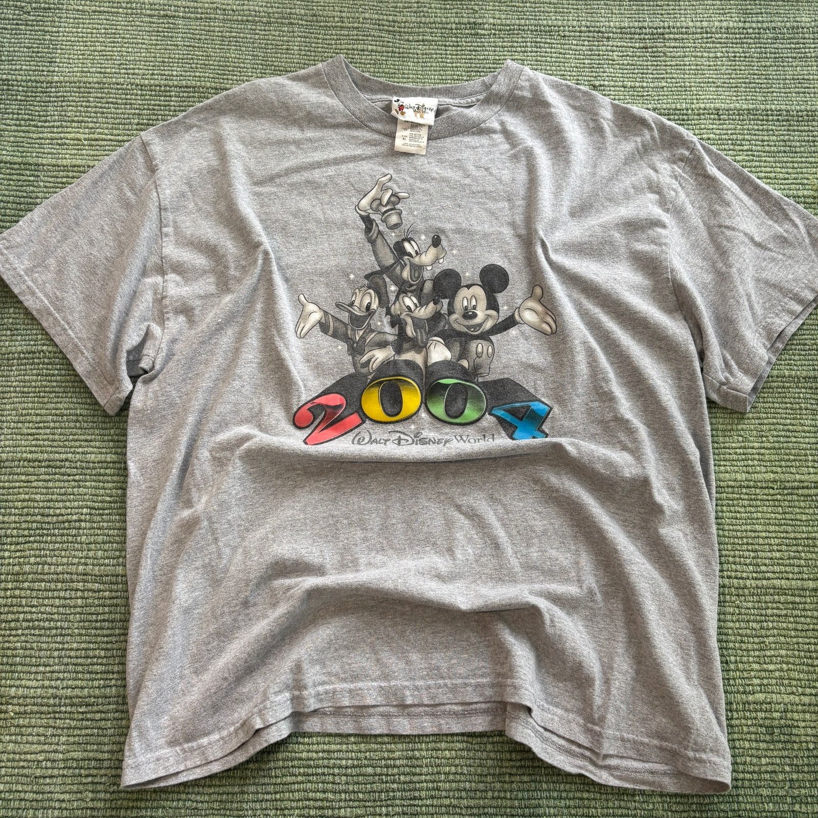 Disney Vintage 2004 Walt Disney World Gel Print Tee Shirt Sz L Size US L / EU 52-54 / 3 - 1 Thumbnail