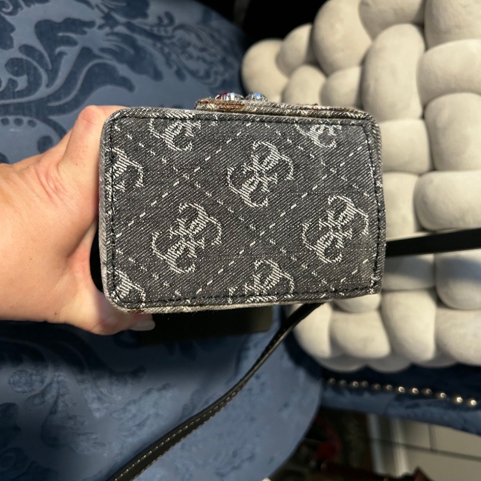 Guess Guess Badlands Camouflage Floral Trunk Crossbody Size ONE SIZE - 7 Thumbnail