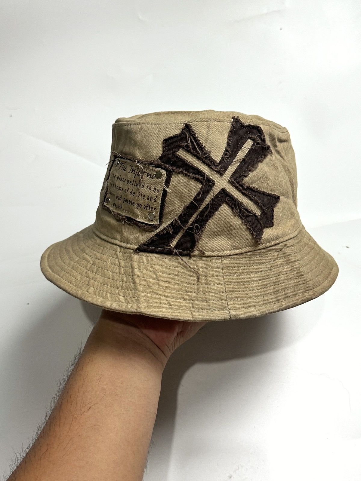 Beauty Beast × Hysteric Glamour × Japanese Brand Bucket Hats Crosses Poem ifsix lgb style Size ONE SIZE - 1 Thumbnail