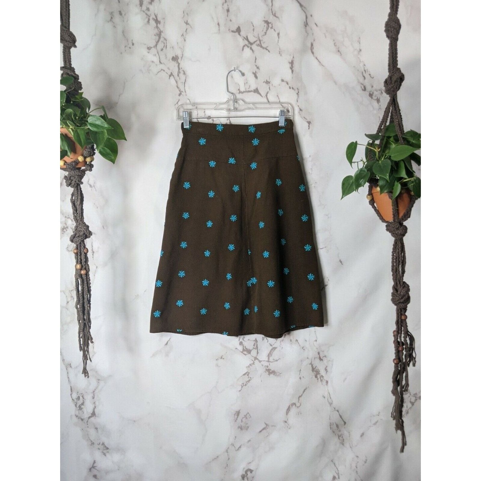 Vintage Vintage Skirt Women XS 26 2 Brown Midi Embroidered Prairie Size 26" / US 2 / IT 38 - 3 Thumbnail