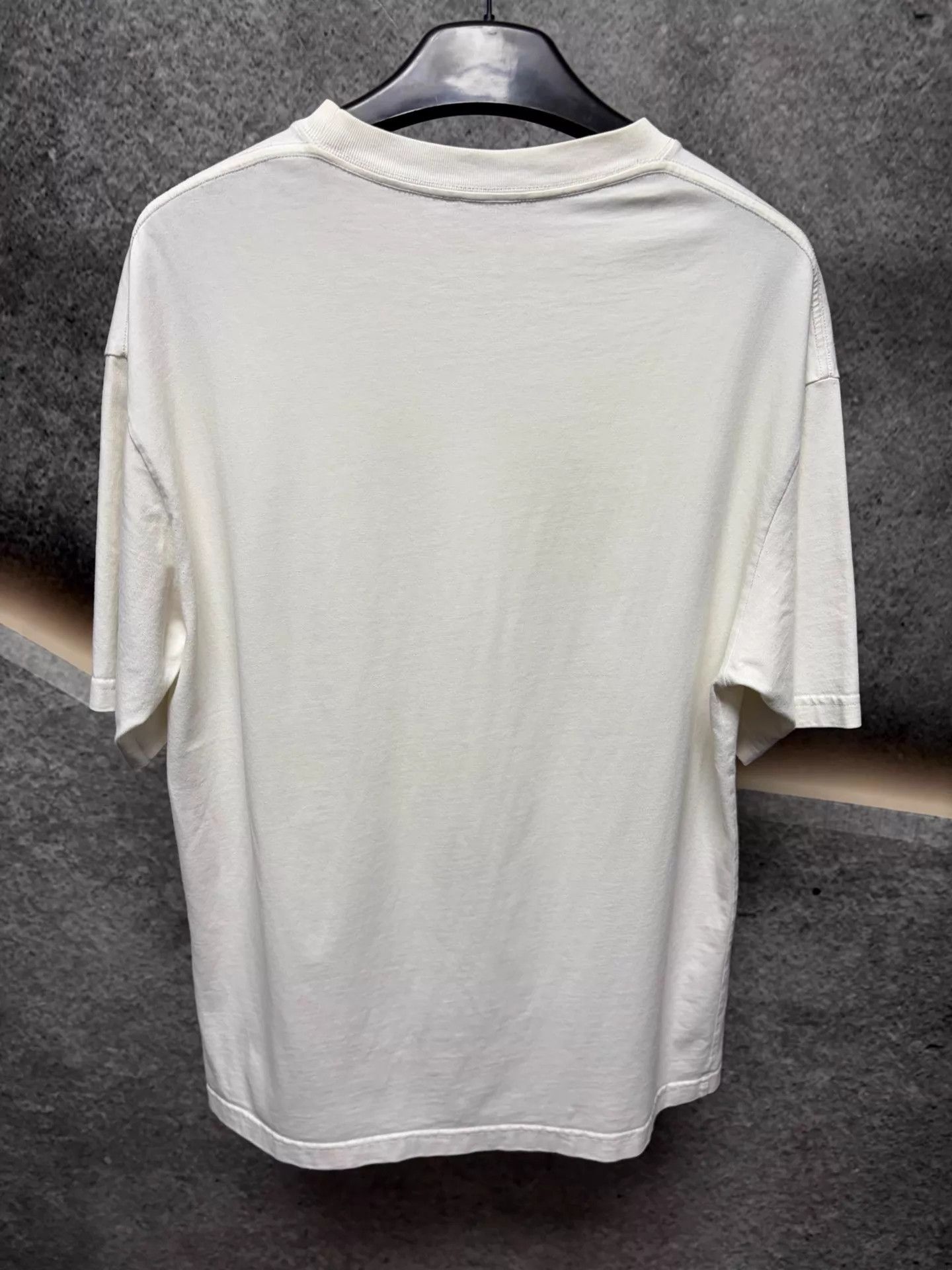 Balenciaga Balenciaga White Short-Sleeve T-shirt M Size US M / EU 48-50 / 2 - 2 Thumbnail