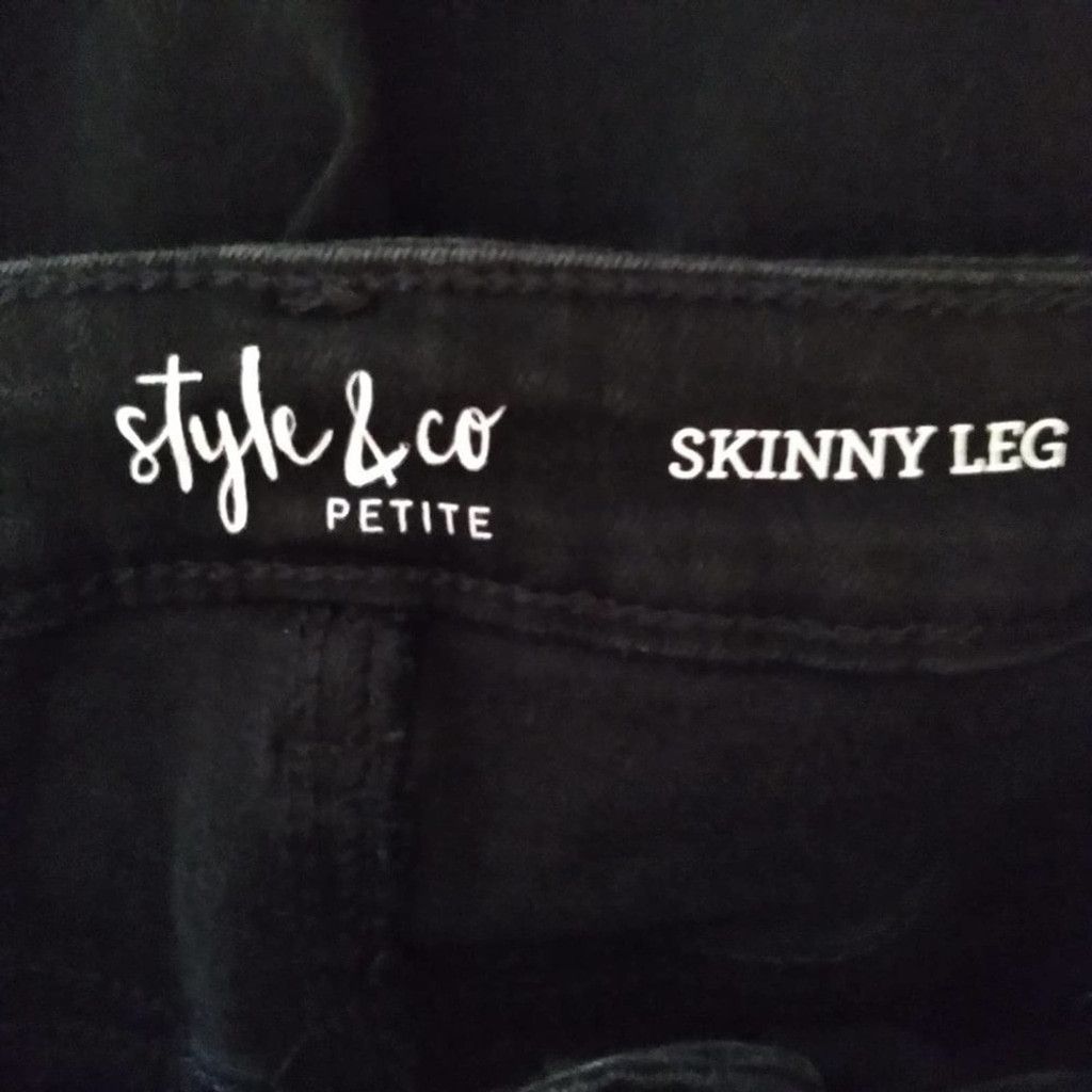 Style & Co Vintage STYLE & Co Black Wash Skinny Leg Jeans sz 4 Petite Size 25" / US 0 / IT 36 - 6 Thumbnail