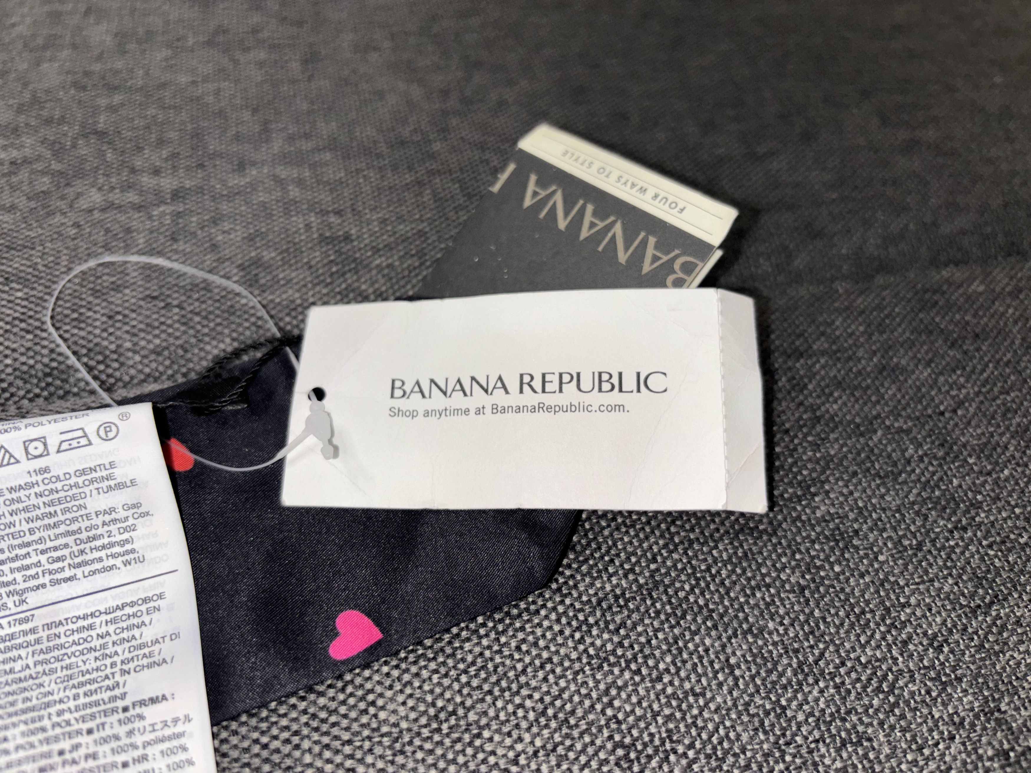 Banana Republic New Banana Republic Heart Print Scarf Black Multi-color Size ONE SIZE - 7 Thumbnail