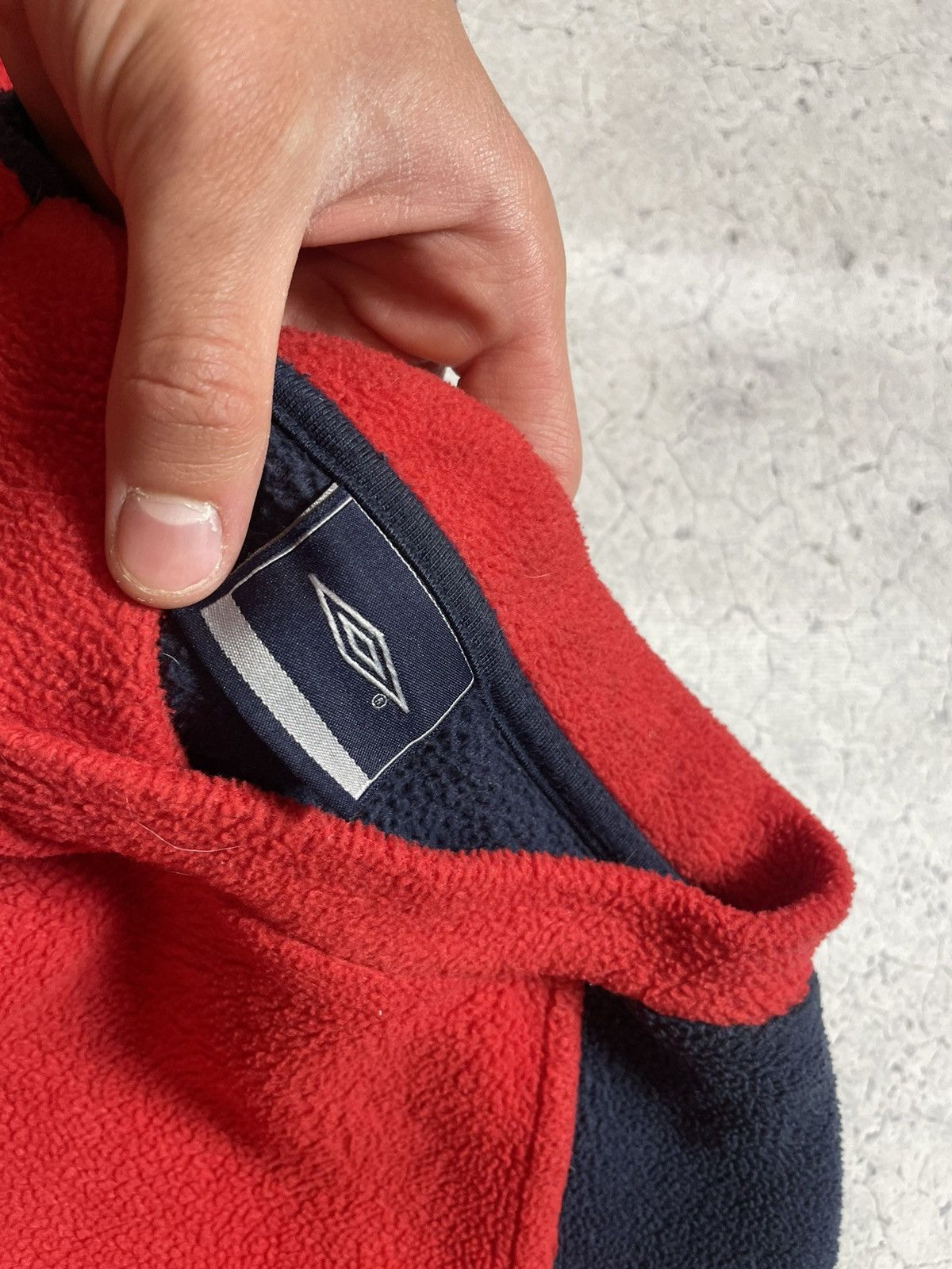 Umbro × Vintage Vintage Fleece Sweatshirt Umbro Big Logo Y2K Retro Size US L / EU 52-54 / 3 - 5 Thumbnail