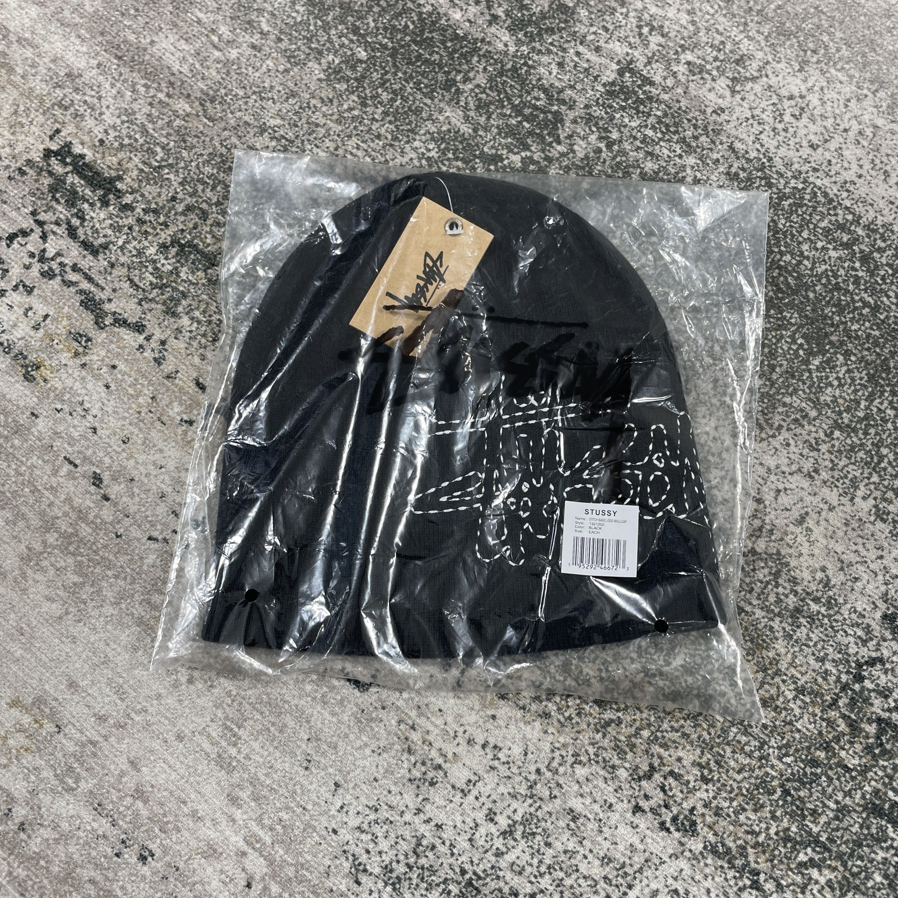 Stussy STUSSY BASIC STITCH SKULLCAP BEANIE - BLACK Size ONE SIZE - 6 Thumbnail