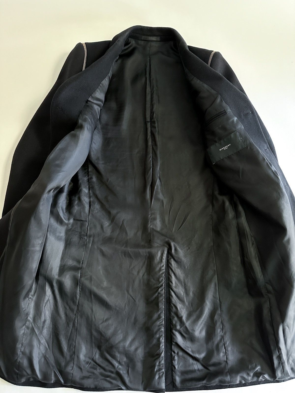 Givenchy Givenchy Zipped Shoulder Wool Coat Size US M / EU 48-50 / 2 - 7 Thumbnail