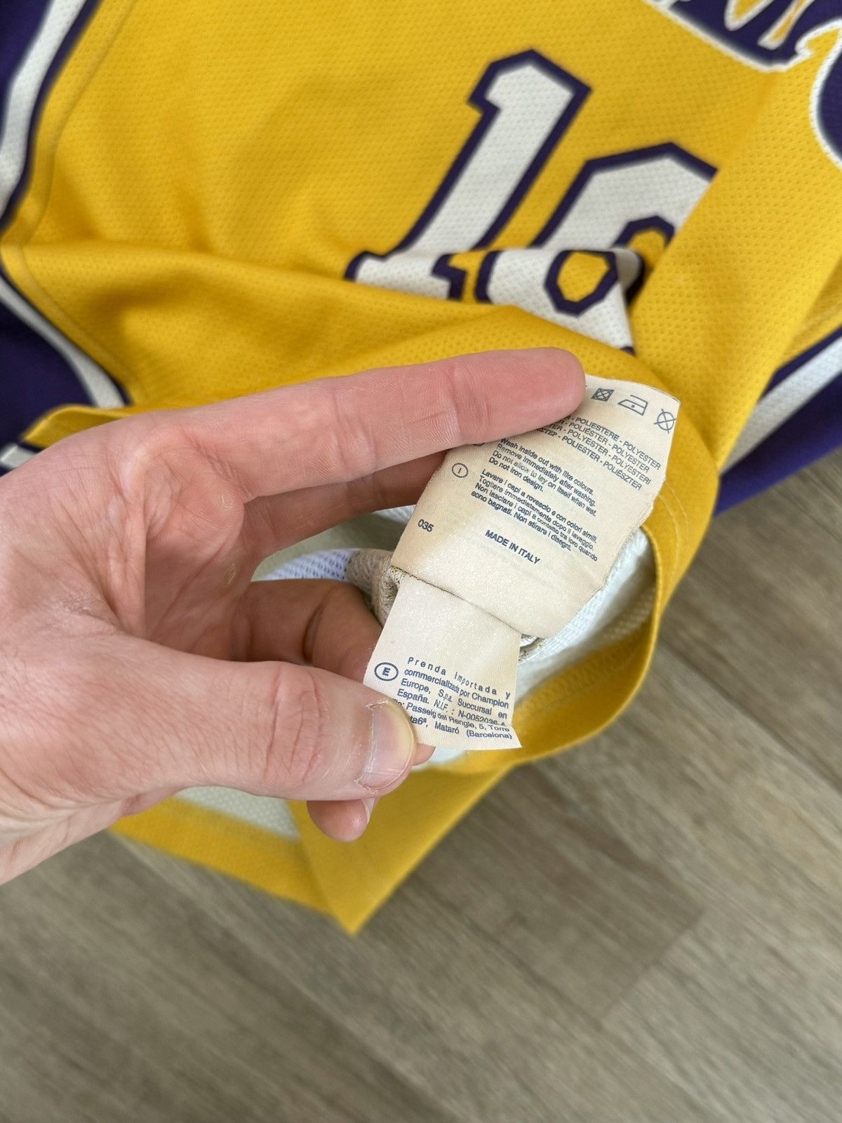 Champion Vintage Lakers Champion 16 Gasol NBA Basketball Rare Jersey Size US XXS / EU 40 - 8 Thumbnail