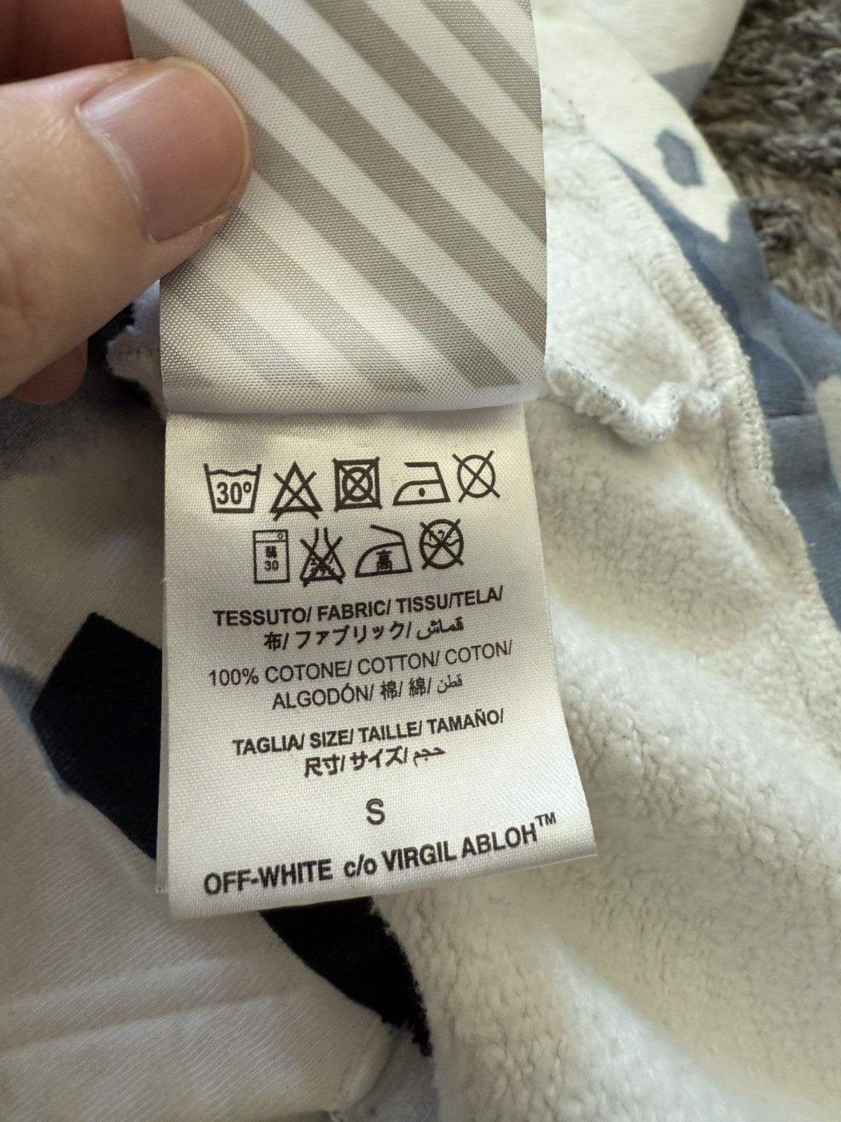 Off-White Off white Vintage Zip Up Hoodie size S Size US S / EU 44-46 / 1 - 9 Thumbnail