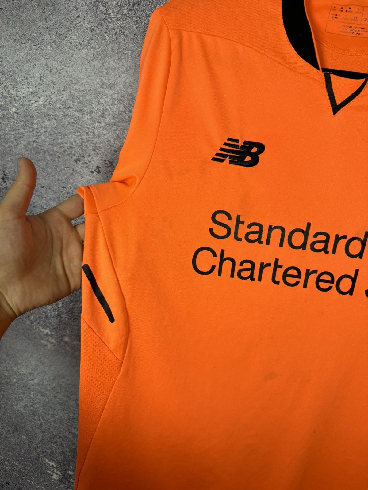 New Balance × Vintage Vintage Liverpool 2017/18 Third New Balance Soccer Jersey Size US M / EU 48-50 / 2 - 7 Thumbnail