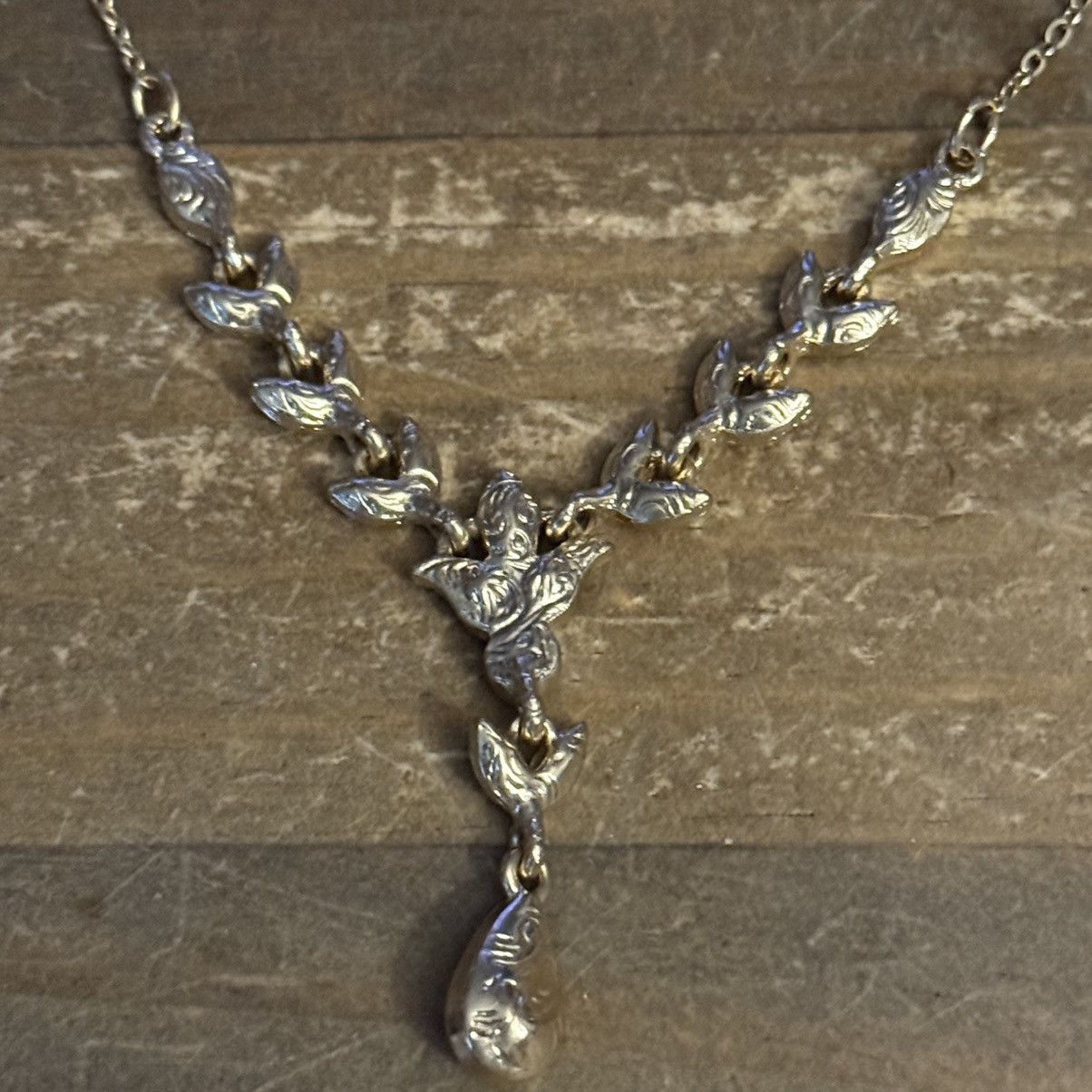 Other Downton Abbey gold tone crystal vine necklace Size ONE SIZE - 6 Thumbnail
