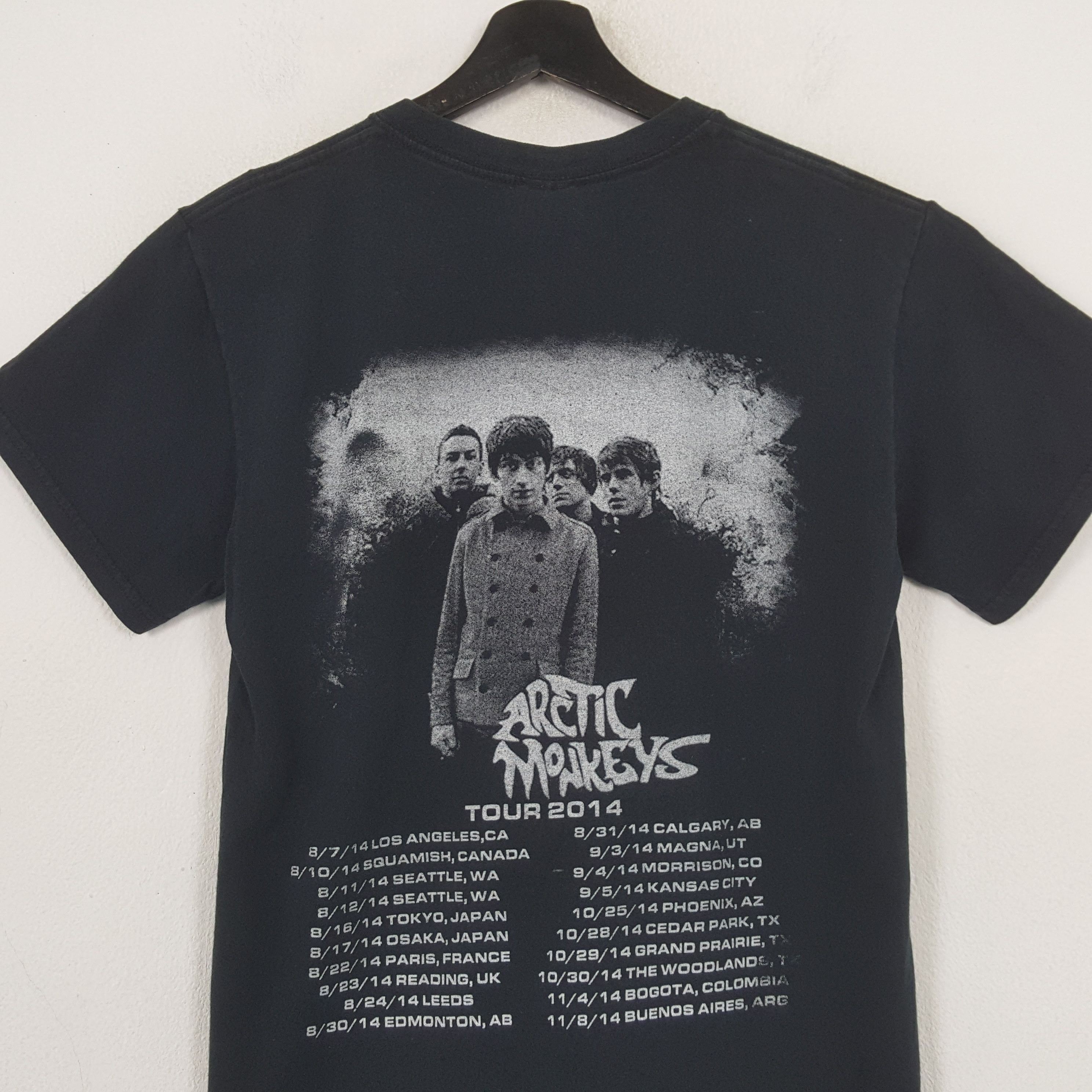 Band Tees Artic Monkeys Rock Band Tour Tshirt RR4 Size US S / EU 44-46 / 1 - 4 Thumbnail