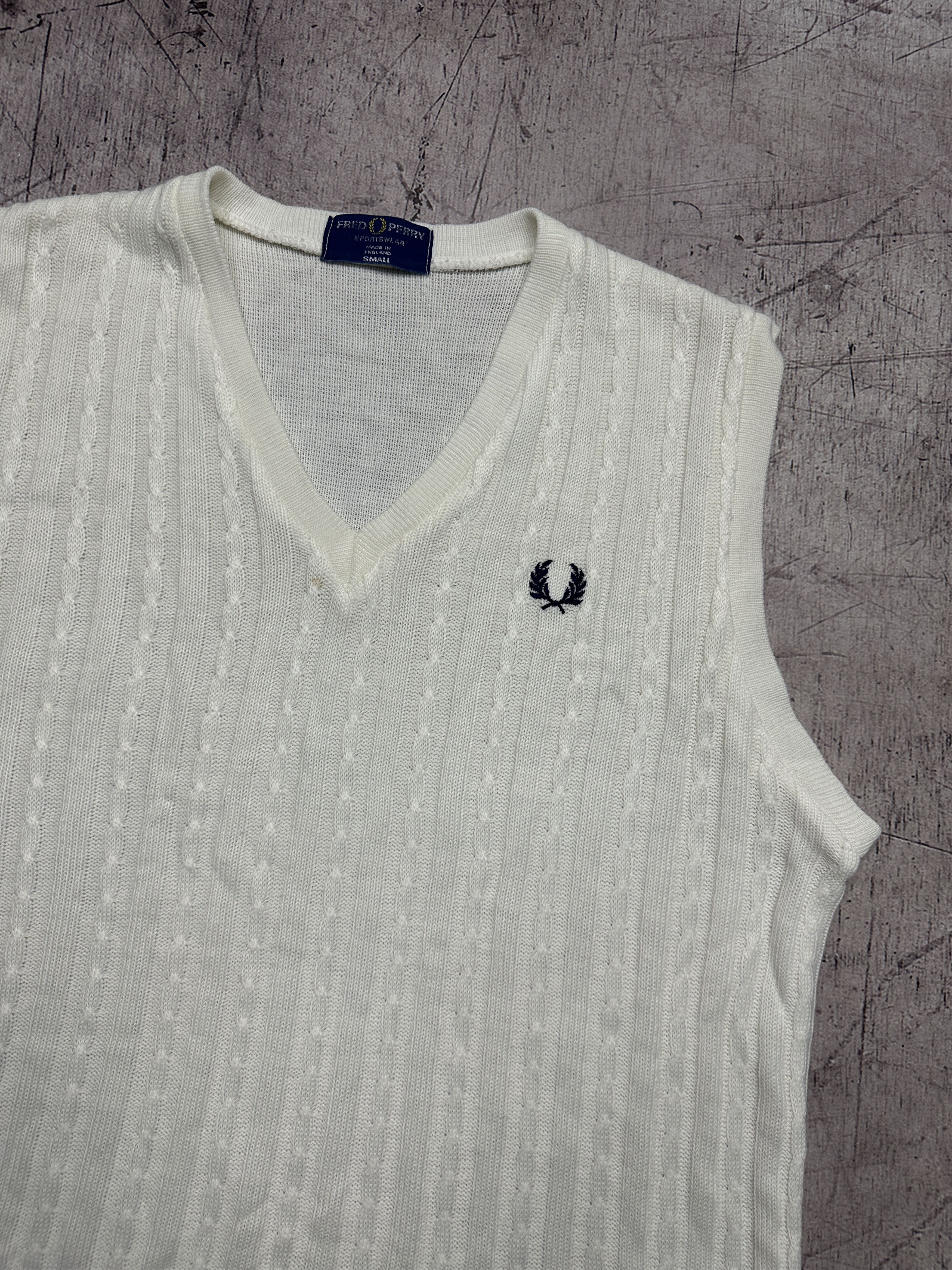 Fred Perry Fred Perry 90s Vintage Mens Knit Vest Jumper Sweater Size US S / EU 44-46 / 1 - 2 Thumbnail