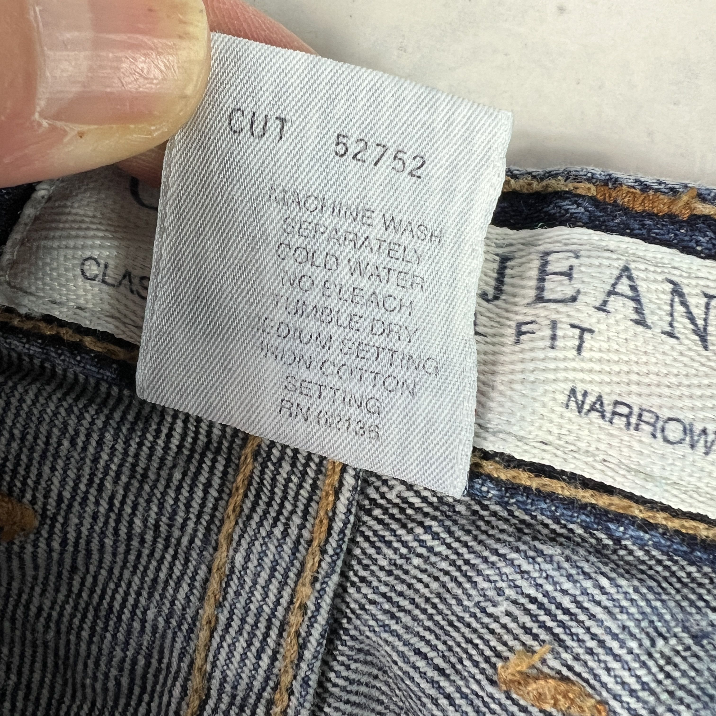 Guess VTG 90s Guess Jeans High Rise Straight Narrow Leg Blue Denim Size 30" / US 8 / IT 44 - 8 Thumbnail