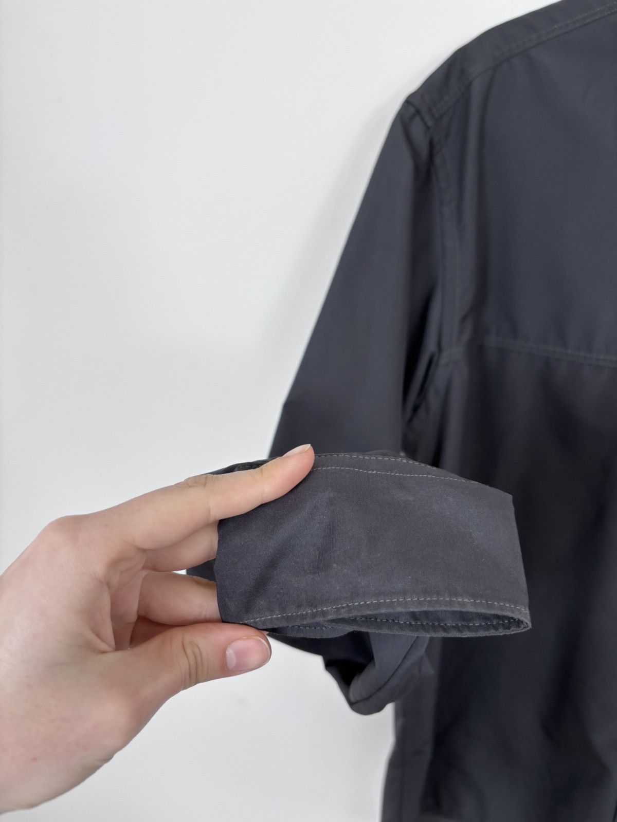 Trussardi Vintage Trussardi Jeans Men’s Navy Grey Long Sleeve Shirt Size US L / EU 52-54 / 3 - 10 Thumbnail