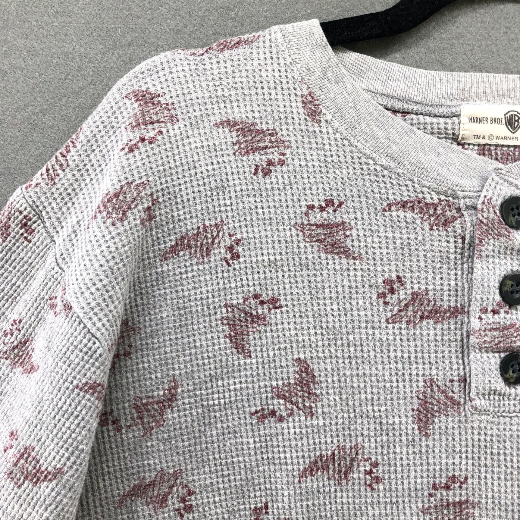 Vintage VINTAGE Warner Bros Looney Tunes Tazmanian Devil Henley Thermal Shirt Gray S Mens 90s 100% Cotton Long Sleeve Size US S / EU 44-46 / 1 - 6 Thumbnail