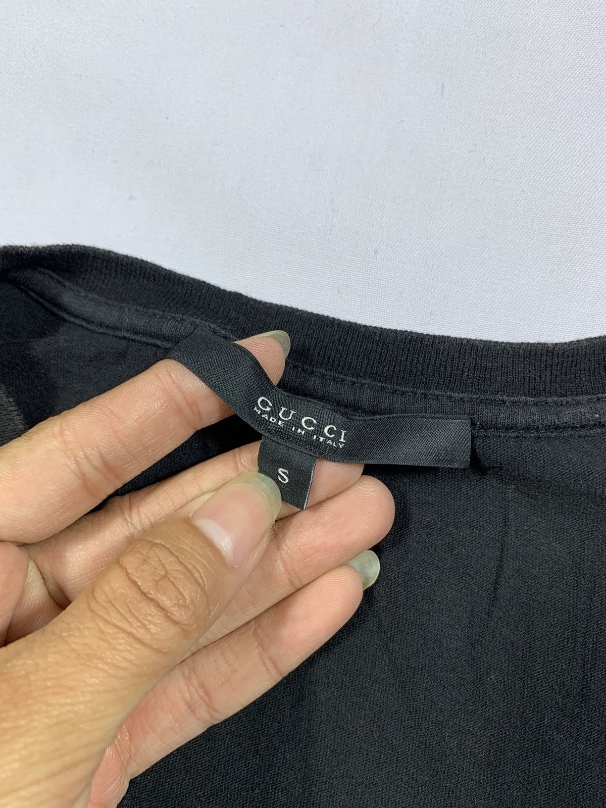 Gucci × Vintage Vintage Gucci Vneck Tshirt Size M / US 6-8 / IT 42-44 - 3 Thumbnail