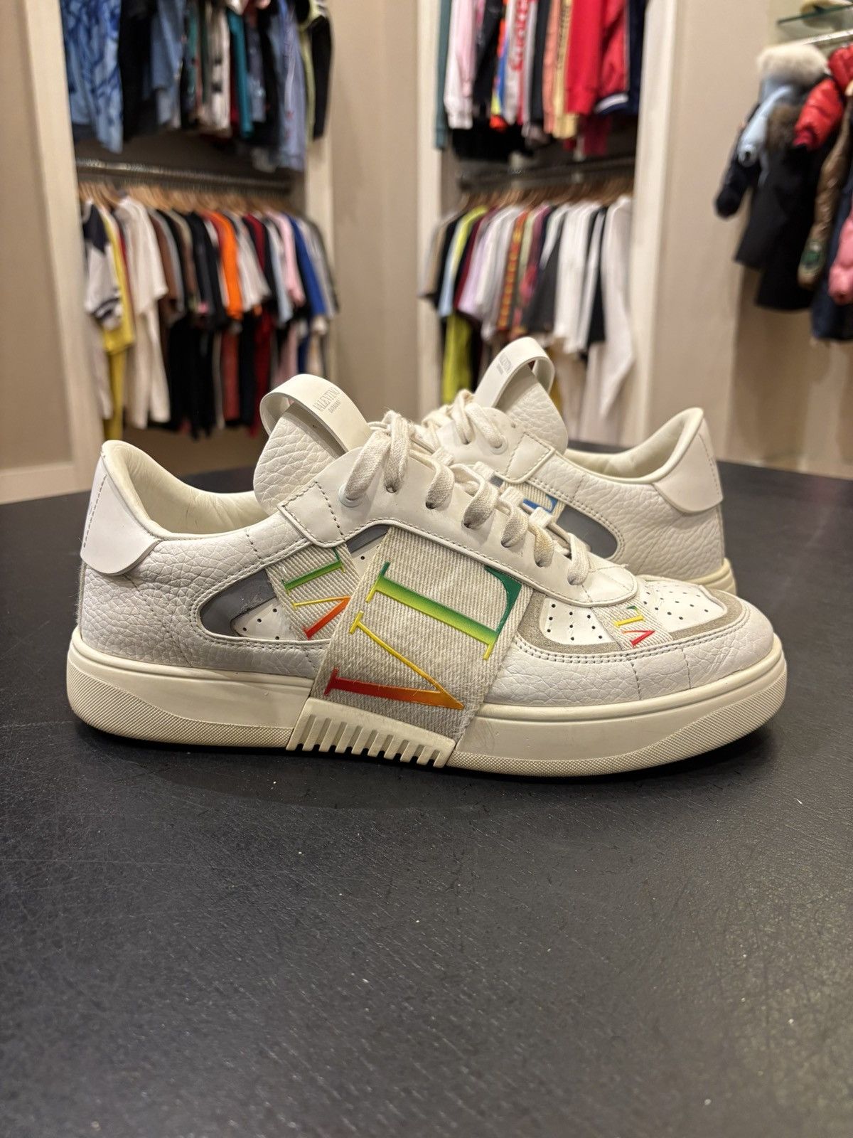 Valentino Valentino Low Top Sneakers Size US 9.5 / EU 42-43 - 1 Thumbnail