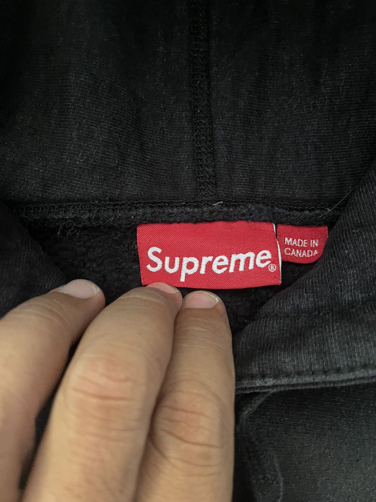 Supreme VINTAGE FW18 SUPREME SWAROVSKI ( S) LOGO HOODIE VERY RARE Size US M / EU 48-50 / 2 - 5 Thumbnail