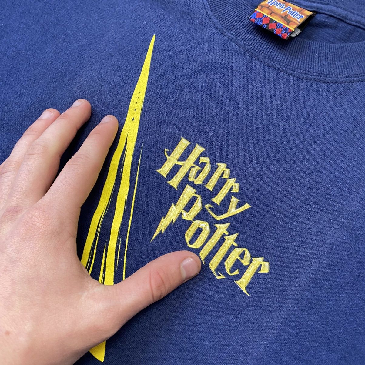 Vintage Vintage Harry Potter 2001 Big logo rare movie tee Size US S / EU 44-46 / 1 - 3 Thumbnail