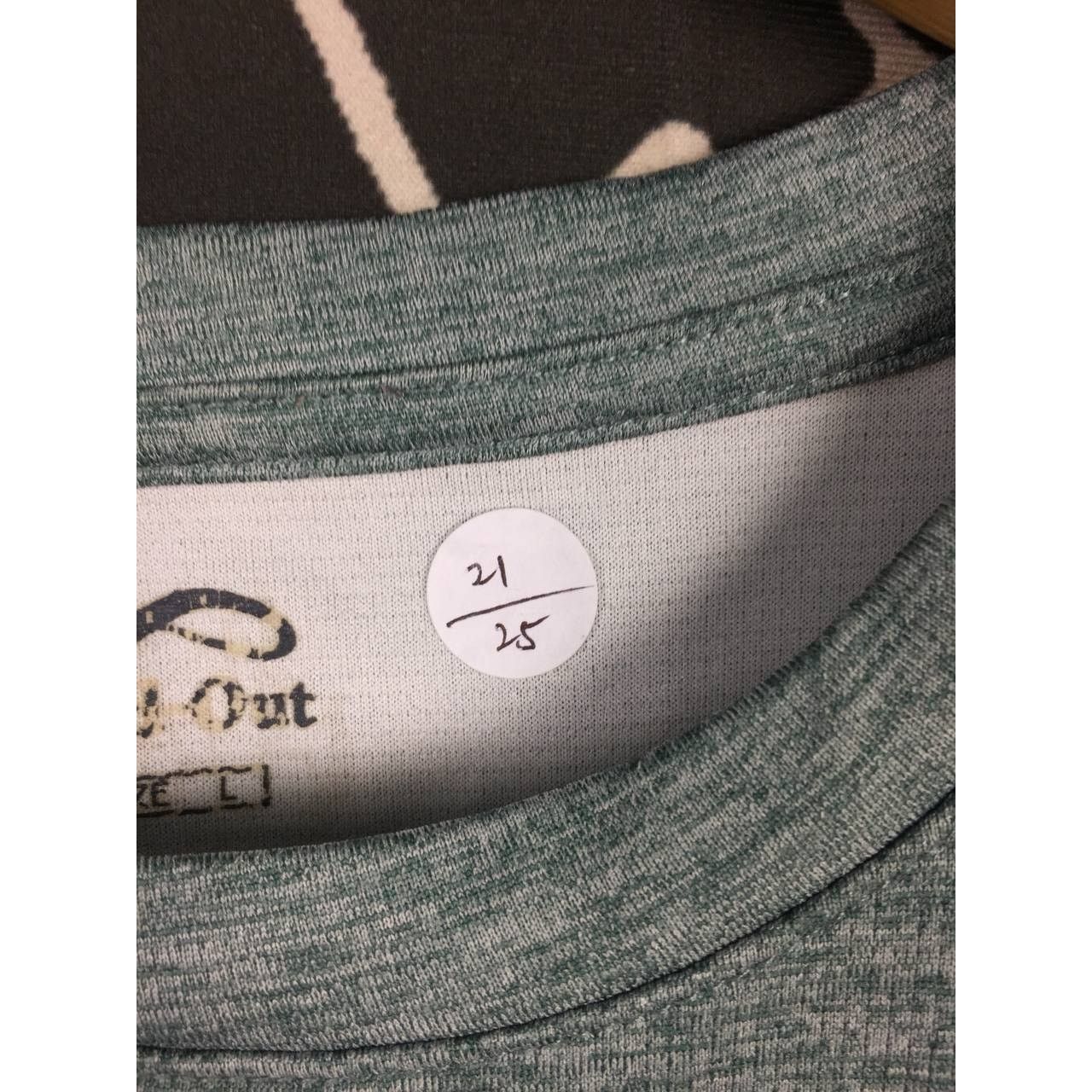 Japanese Brand × Vintage Find-Out Small Logo Move Active Athleticwear Tee Size US L / EU 52-54 / 3 - 9 Thumbnail
