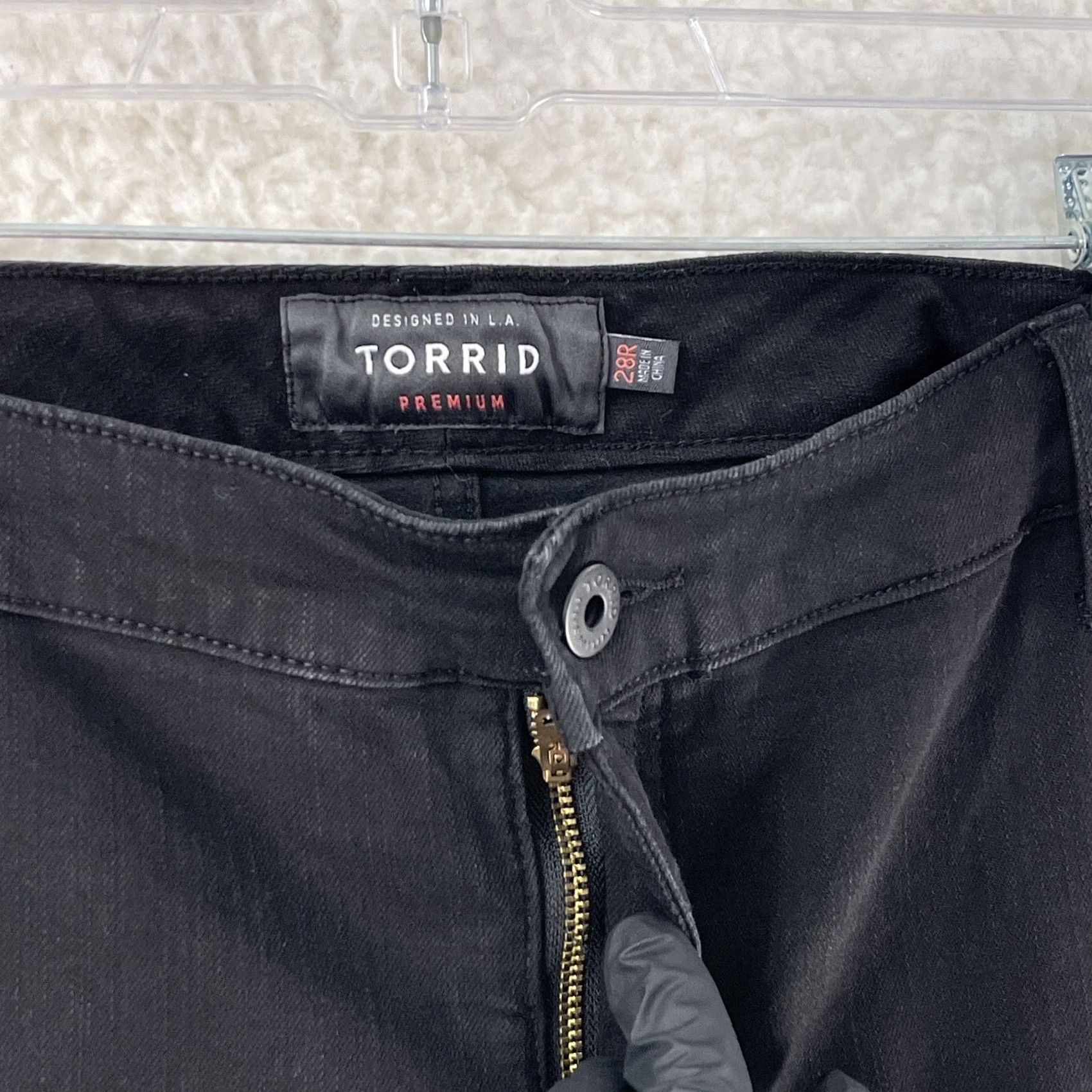 Torrid Torrid Jeans Women Plus Size 28 Black Denim Cropped Skinny High-Rise Frayed Hem Lace Detail Pocket 5-Pocket Size 28" / US 6 / IT 42 - 4 Thumbnail