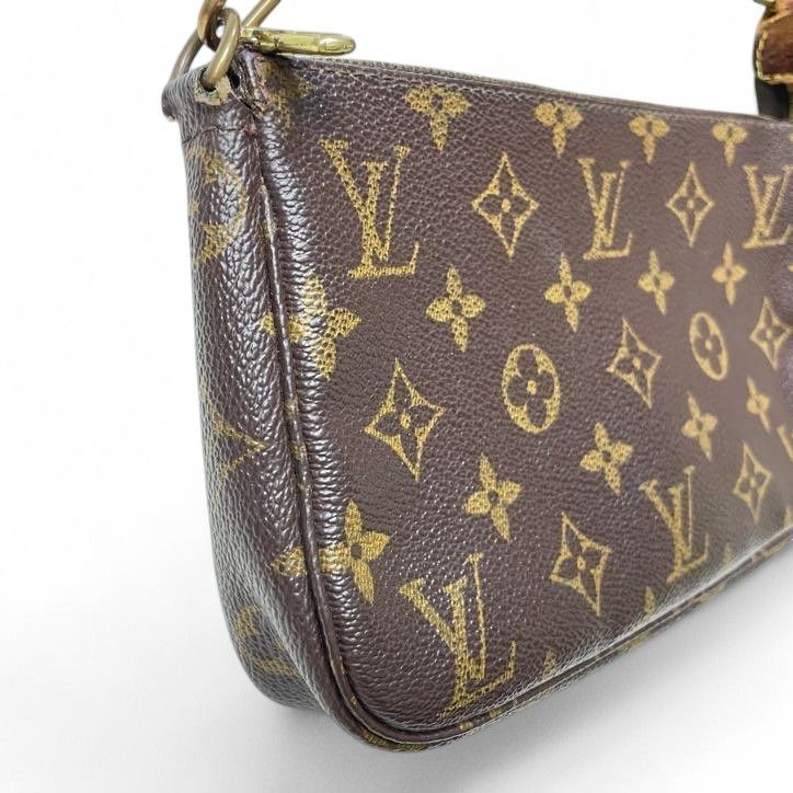 Louis Vuitton Louis Vuitton - Pouch Handbag Shoulder Bag LV Monogram Size ONE SIZE - 6 Thumbnail