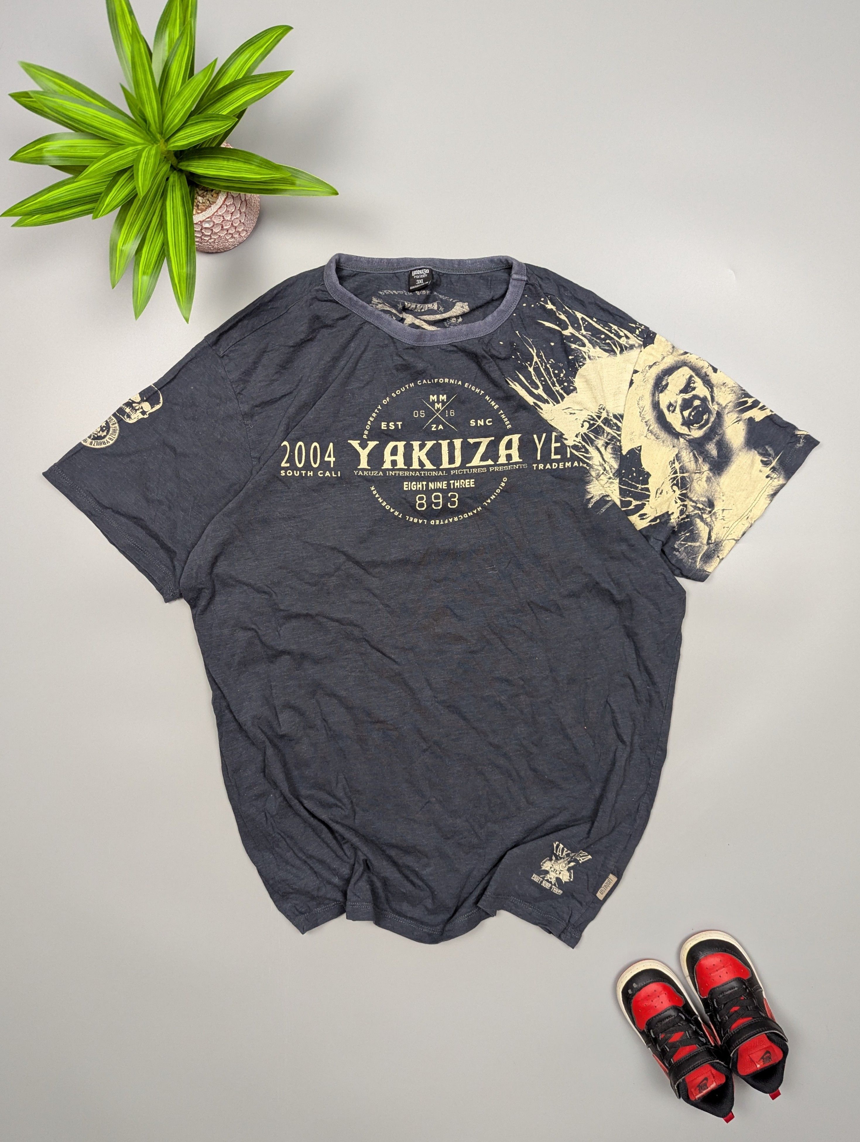 Japanese Brand × Vintage Yakuza Skull Graphic T-Shirt Size L Grunge Rare Streetwear Size US L / EU 52-54 / 3 - 6 Thumbnail