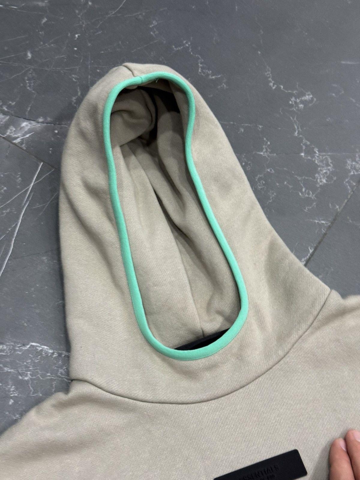Fear of God Rare Essentials Fear of God oversized box fit hoodie size M Size US M / EU 48-50 / 2 - 7 Thumbnail