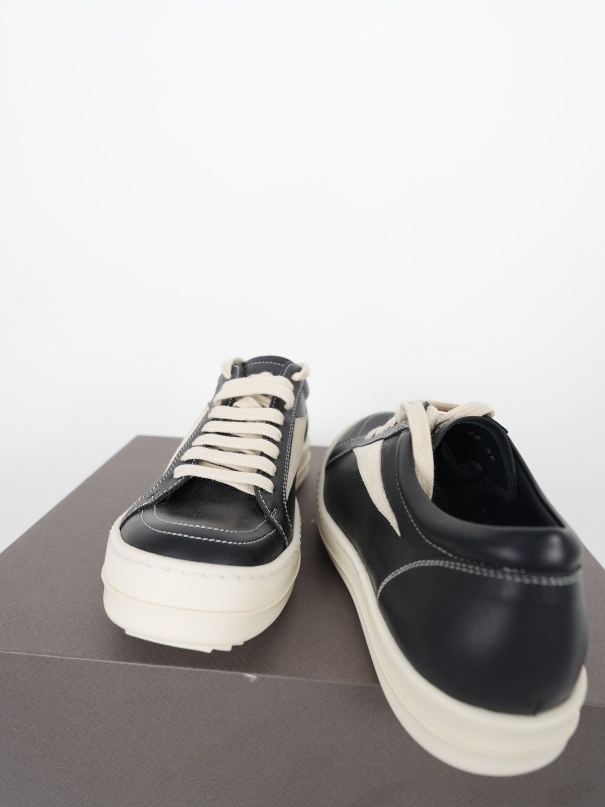 Rick Owens × Rick Owens Drkshdw Rick Owens Black Leather Vintage Vans Low Top Sneakers Size US 6 / IT 36 - 4 Thumbnail
