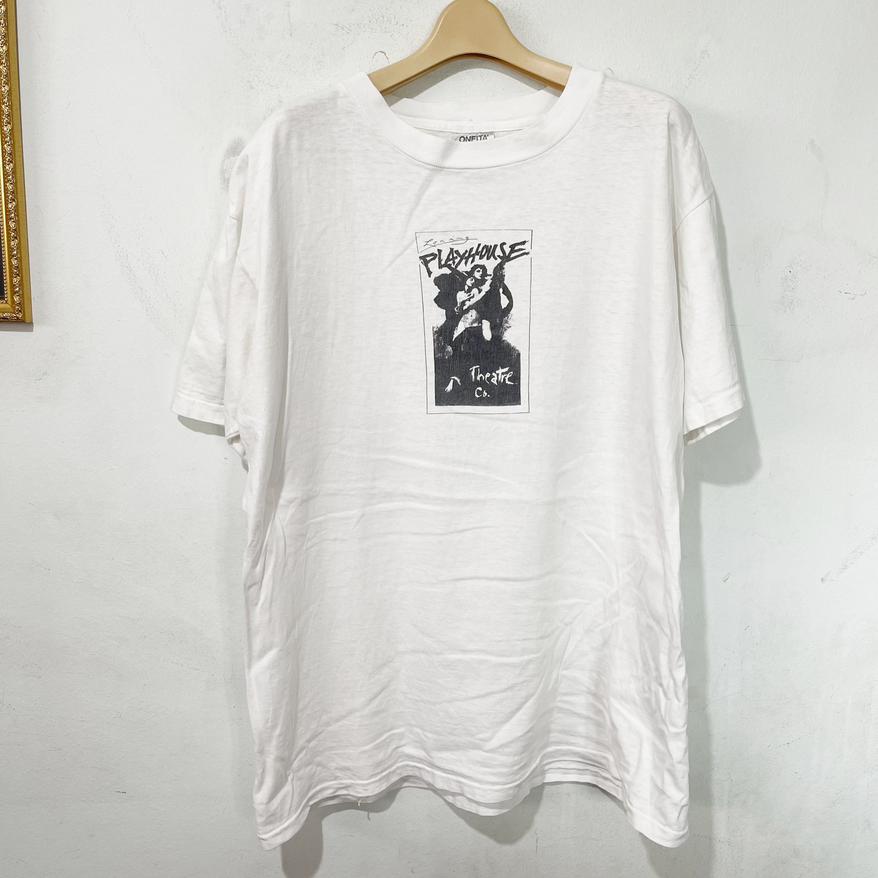 Vintage Vintage 90s Playhouse Theatre T-Shirt Size US XL / EU 56 / 4 - 1 Thumbnail