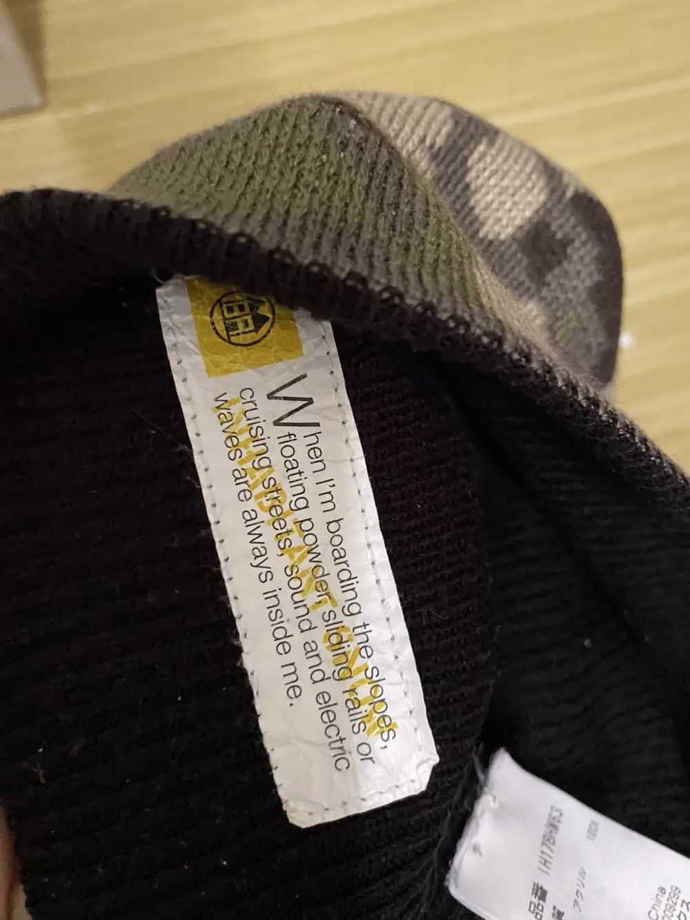 Vintage Vintage Military Design Overprint Beanie Hat Size ONE SIZE - 6 Thumbnail