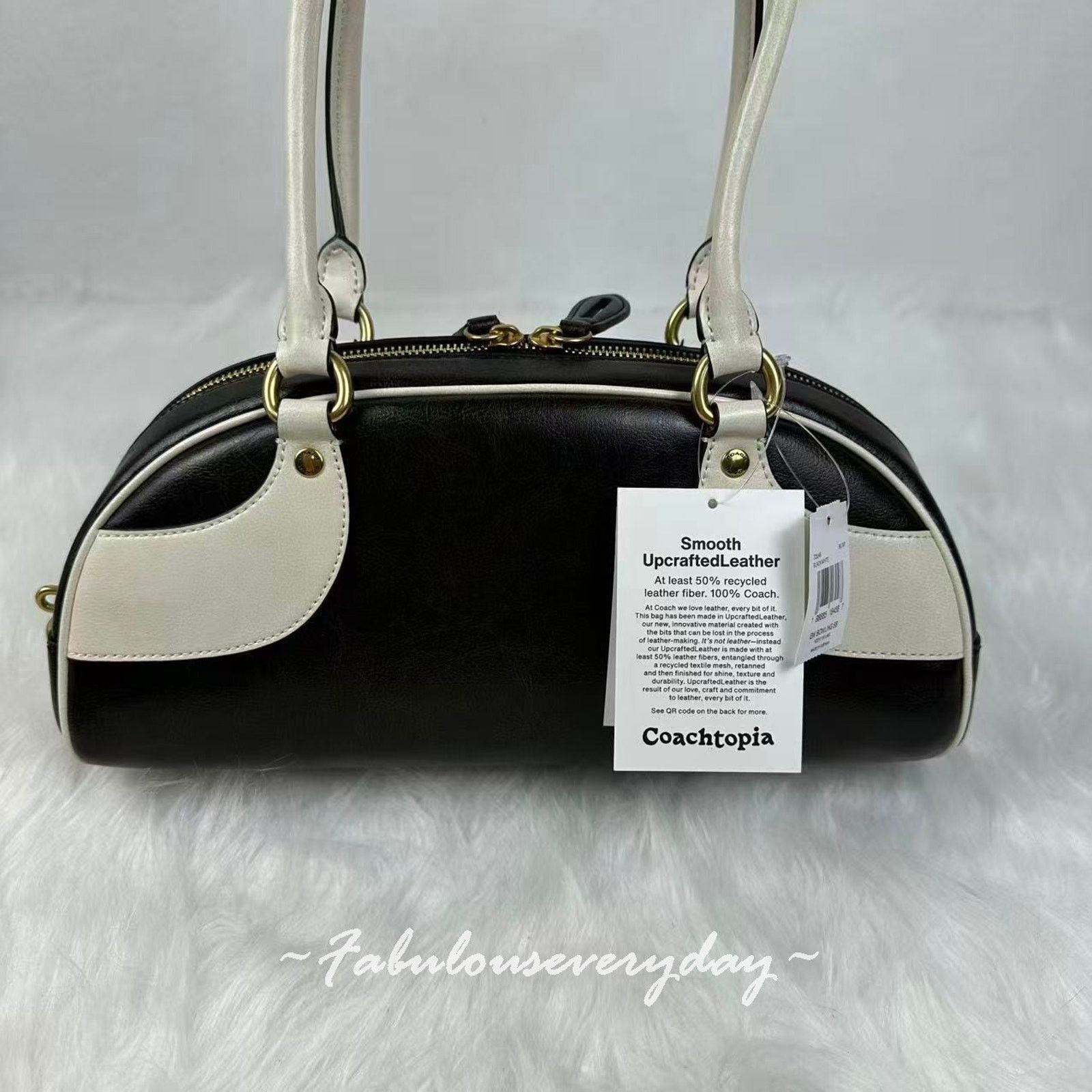 Coach Coach Coachtopia Bowling Shoulder Bag Black/Chalk CDU49 NWT Size ONE SIZE - 4 Thumbnail