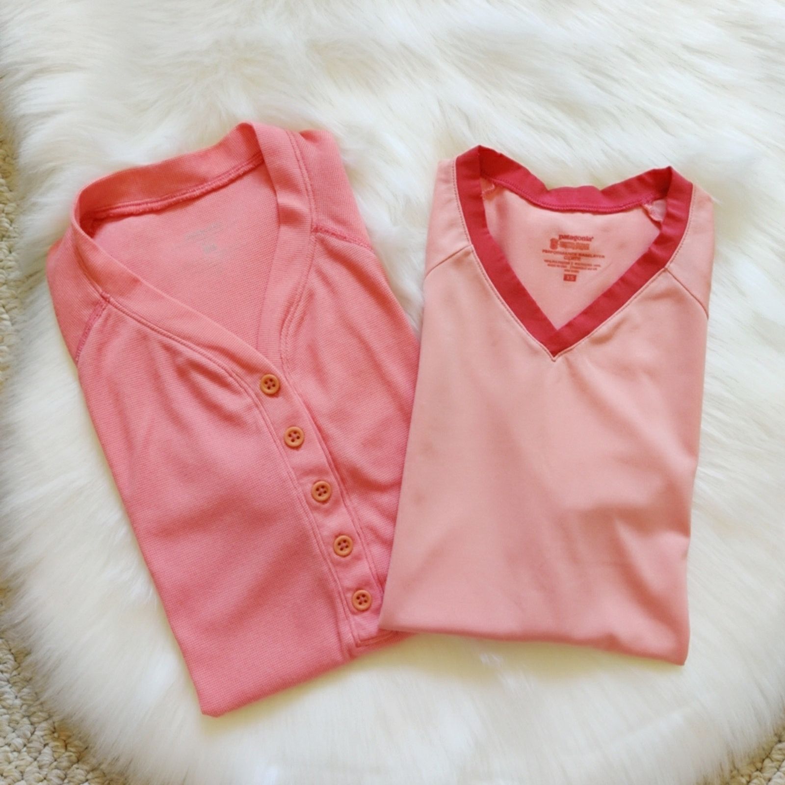 Patagonia Pair of Patagonia coral short sleeve tees sz XS Size XS / US 0-2 / IT 36-38 - 11 Thumbnail