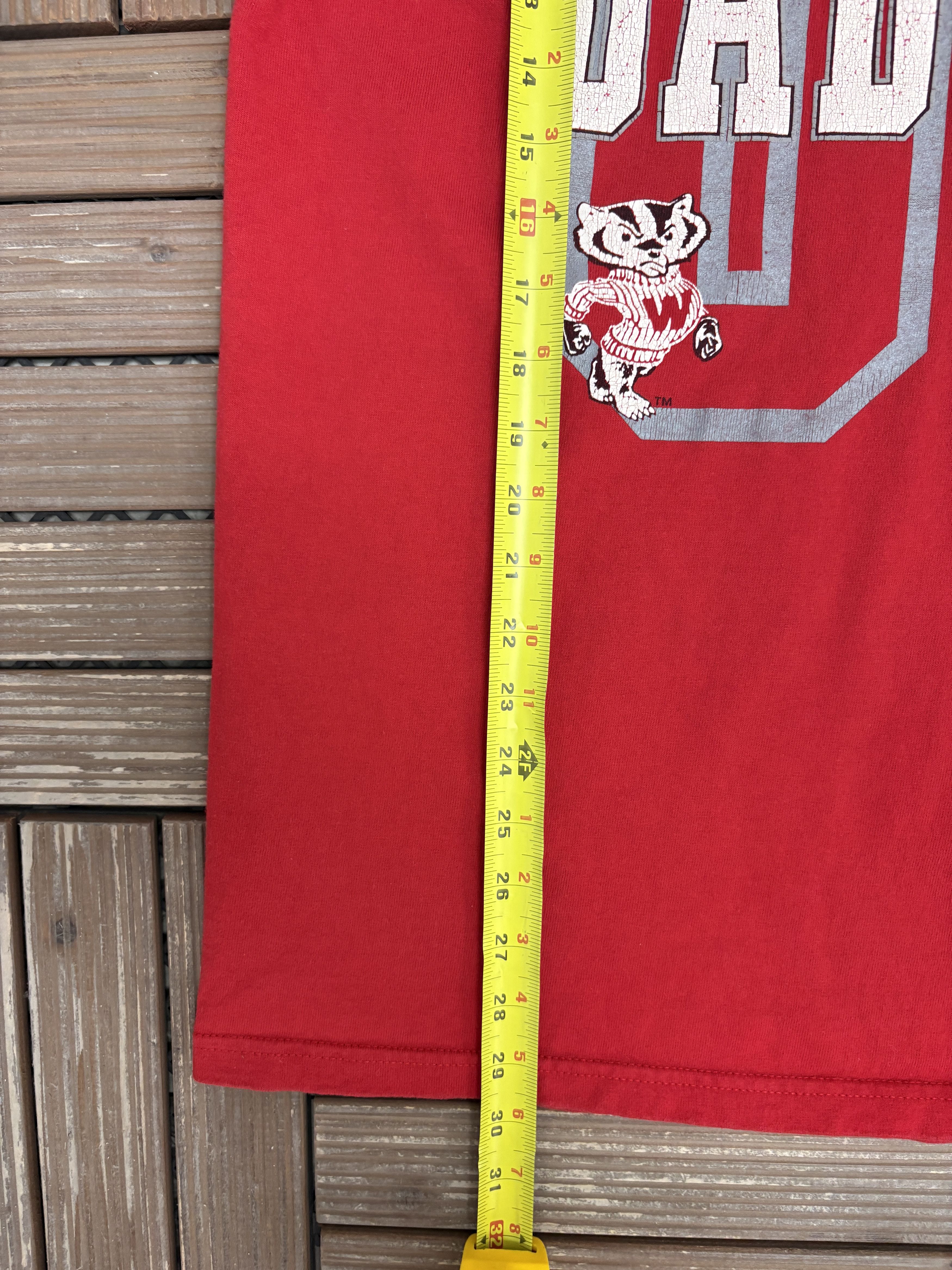 Vintage University of Wisconsin Badgers Vintage Red T-Shirt Tee Size US L / EU 52-54 / 3 - 7 Thumbnail