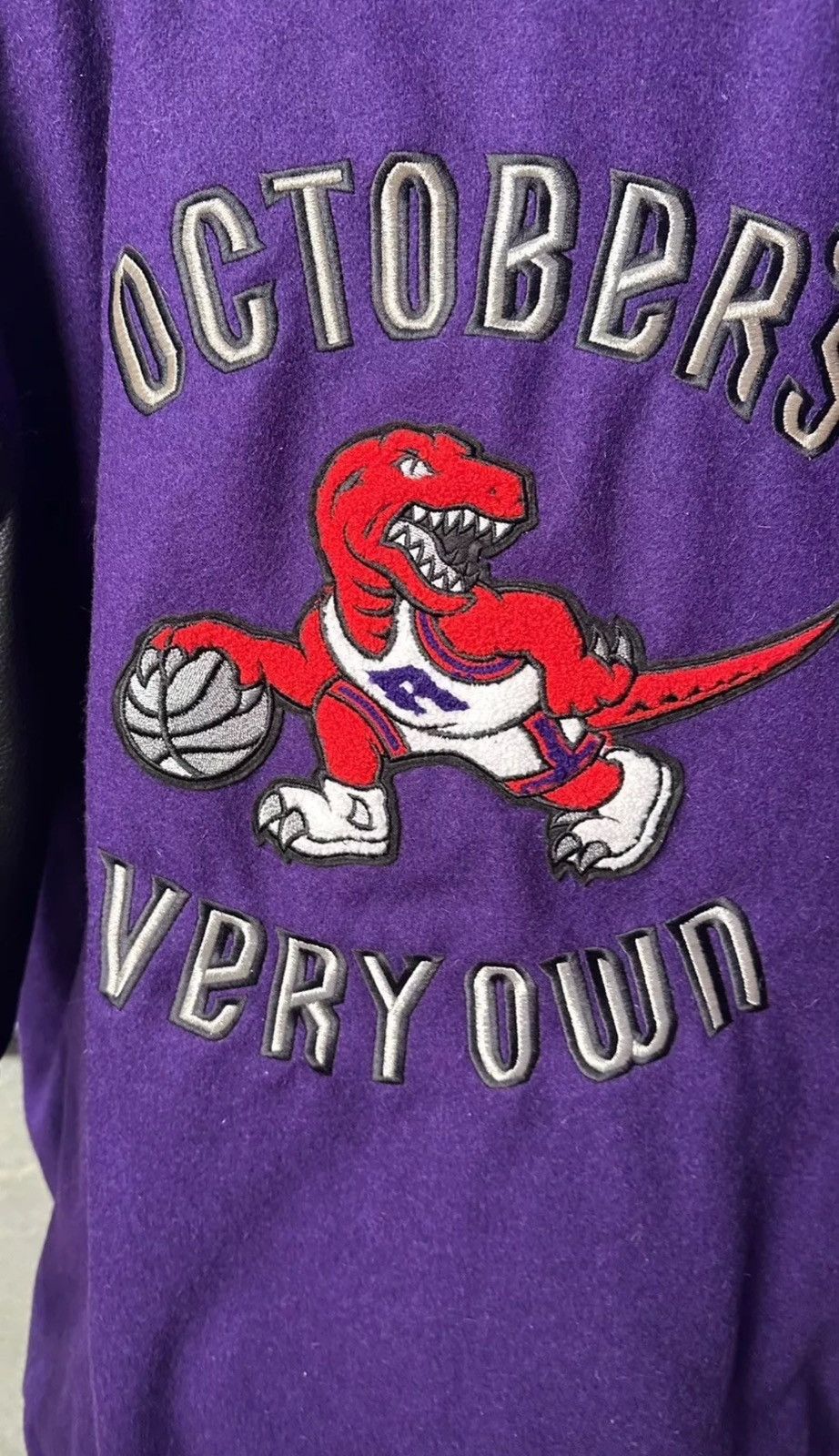 Mitchell & Ness OVO X Toronto Raptors X Mitchell & Ness 95’ Varsity Jacket Size US XXL / EU 58 / 5 - 3 Thumbnail