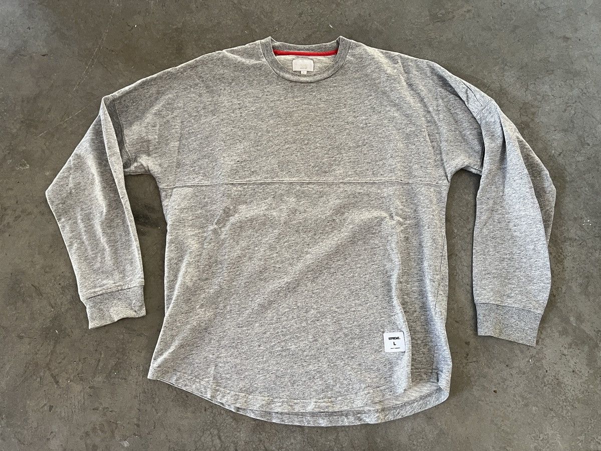 Supreme Arena Top Surfstyle Grey Large L - franzebi.ar